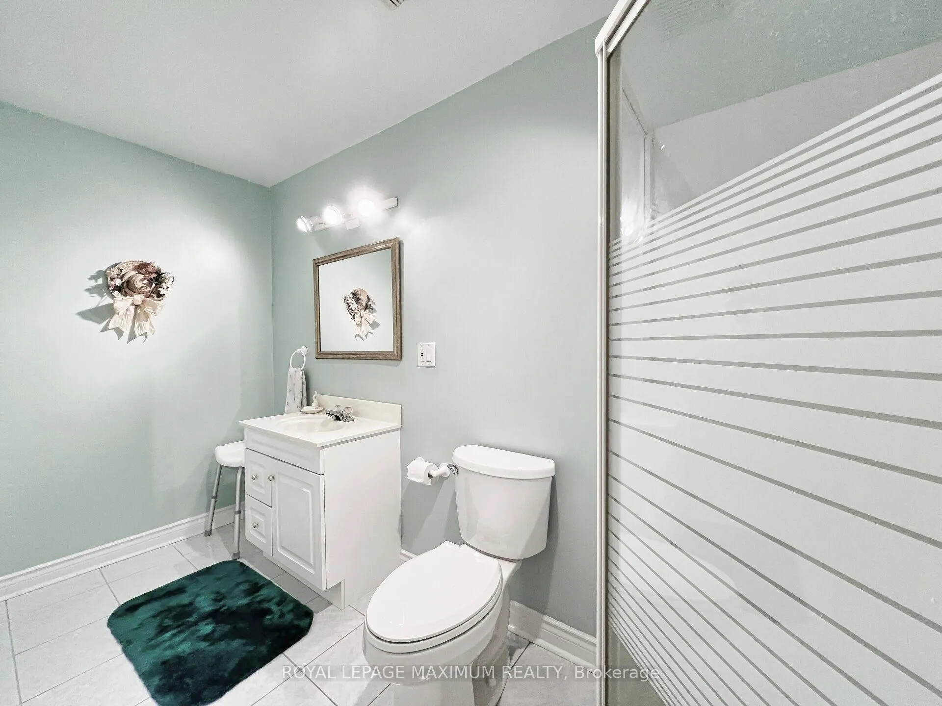 Photo 22 of 25 Risebrough Circuit, Markham, Milliken Mills West — HOMEH