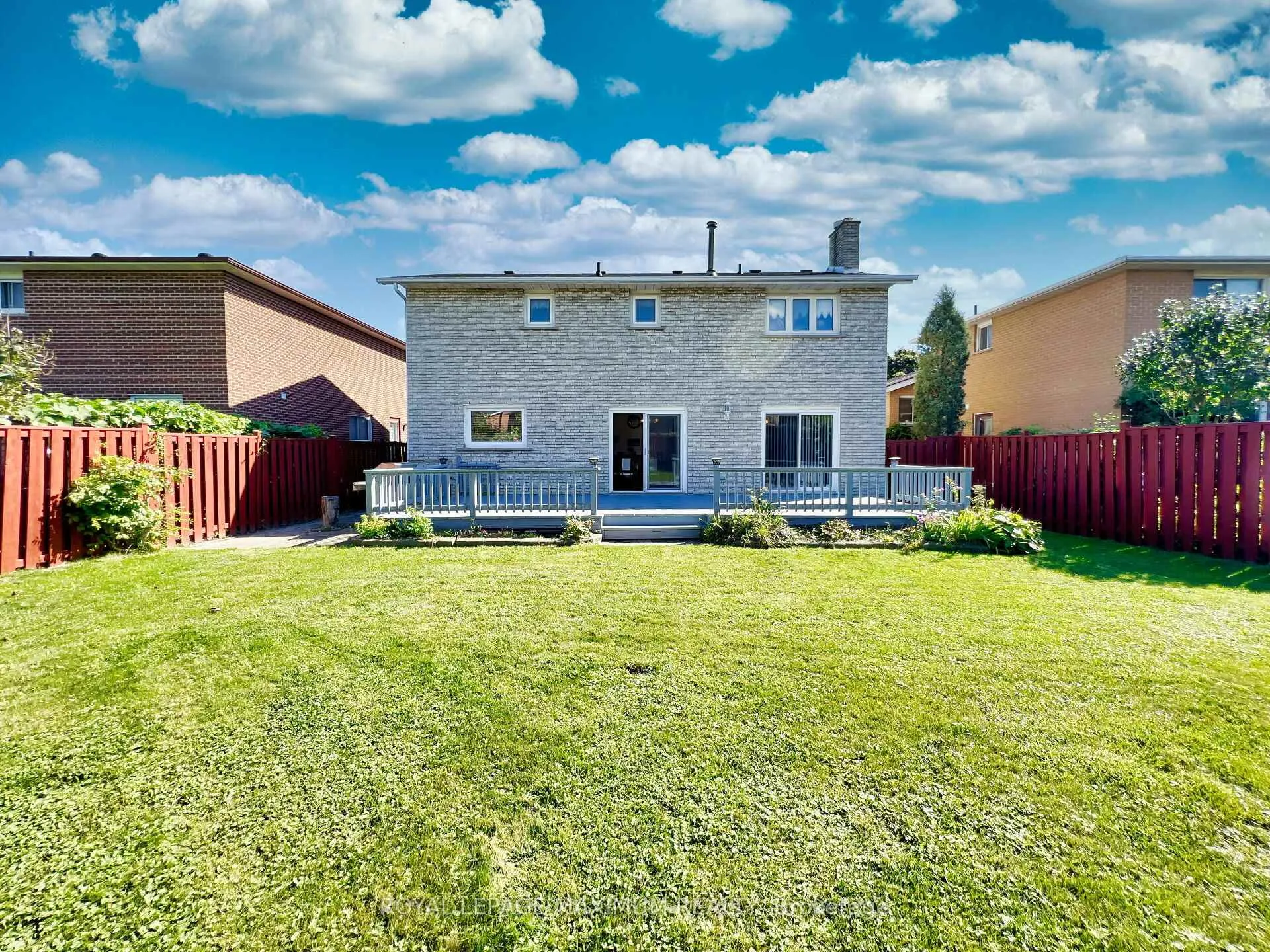 Photo 24 of 25 Risebrough Circuit, Markham, Milliken Mills West — HOMEH