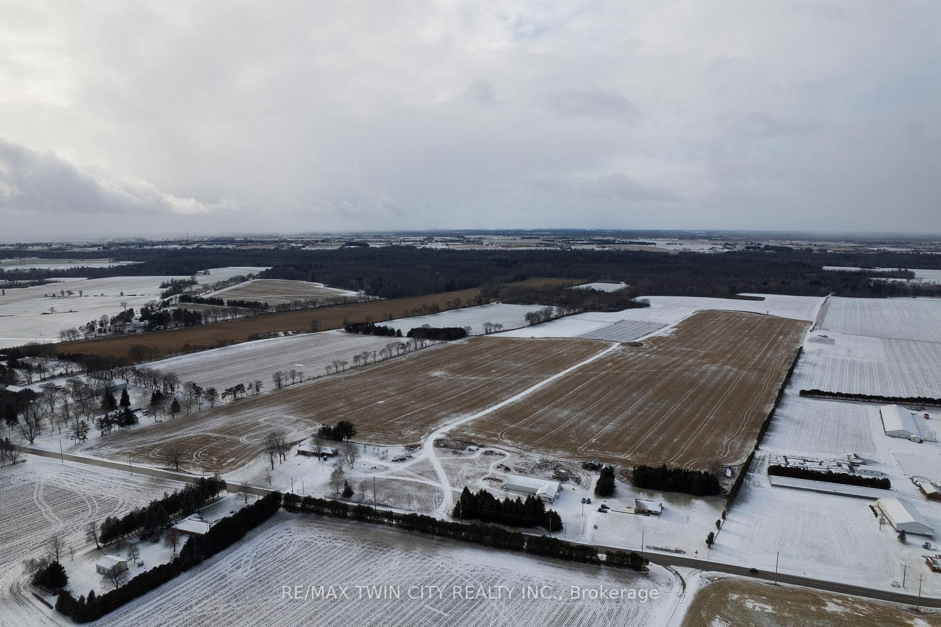 Photo 4 of 399 Pleasant Ridge Road, Brant, Brantford Twp — HOMEH