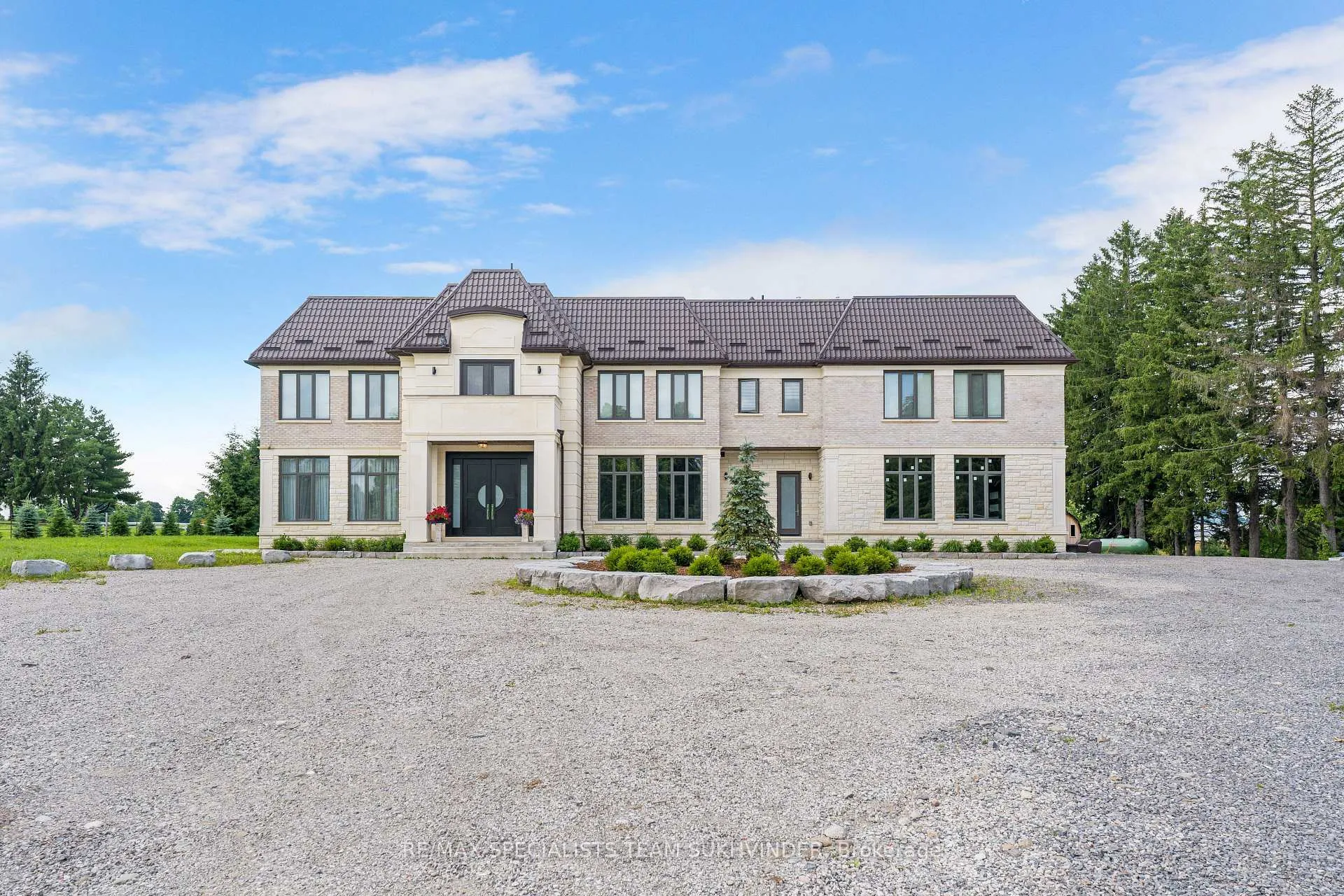 Photo 3 of 15696 Kennedy Road, Caledon, Rural Caledon — HOMEH