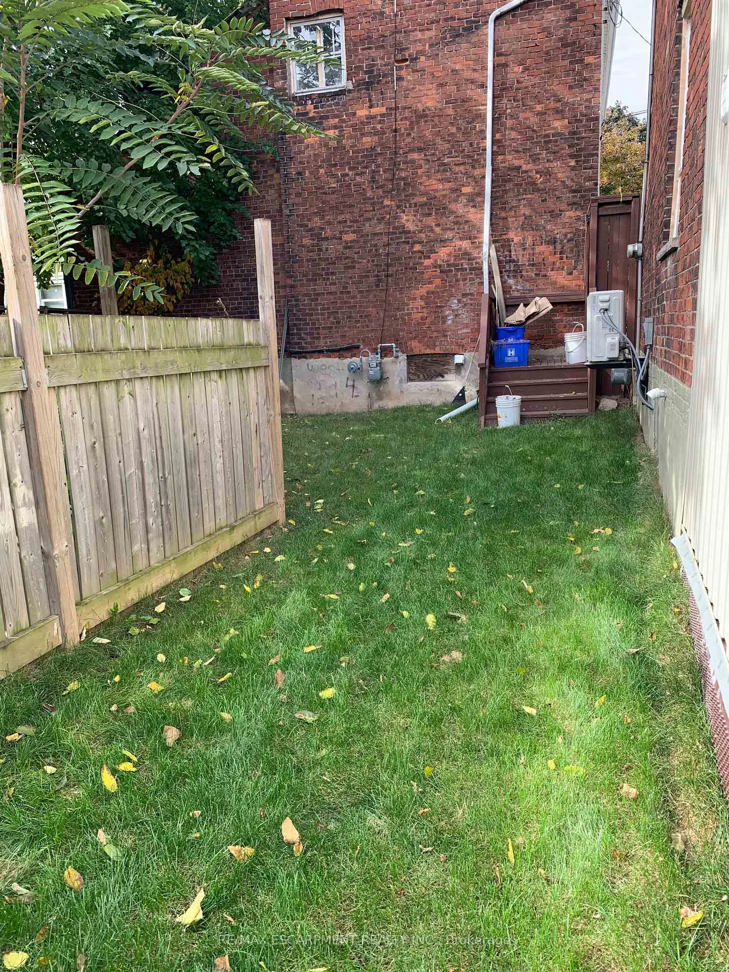 Photo 3 of 126 Evans Street, Hamilton, Landsdale — HOMEH