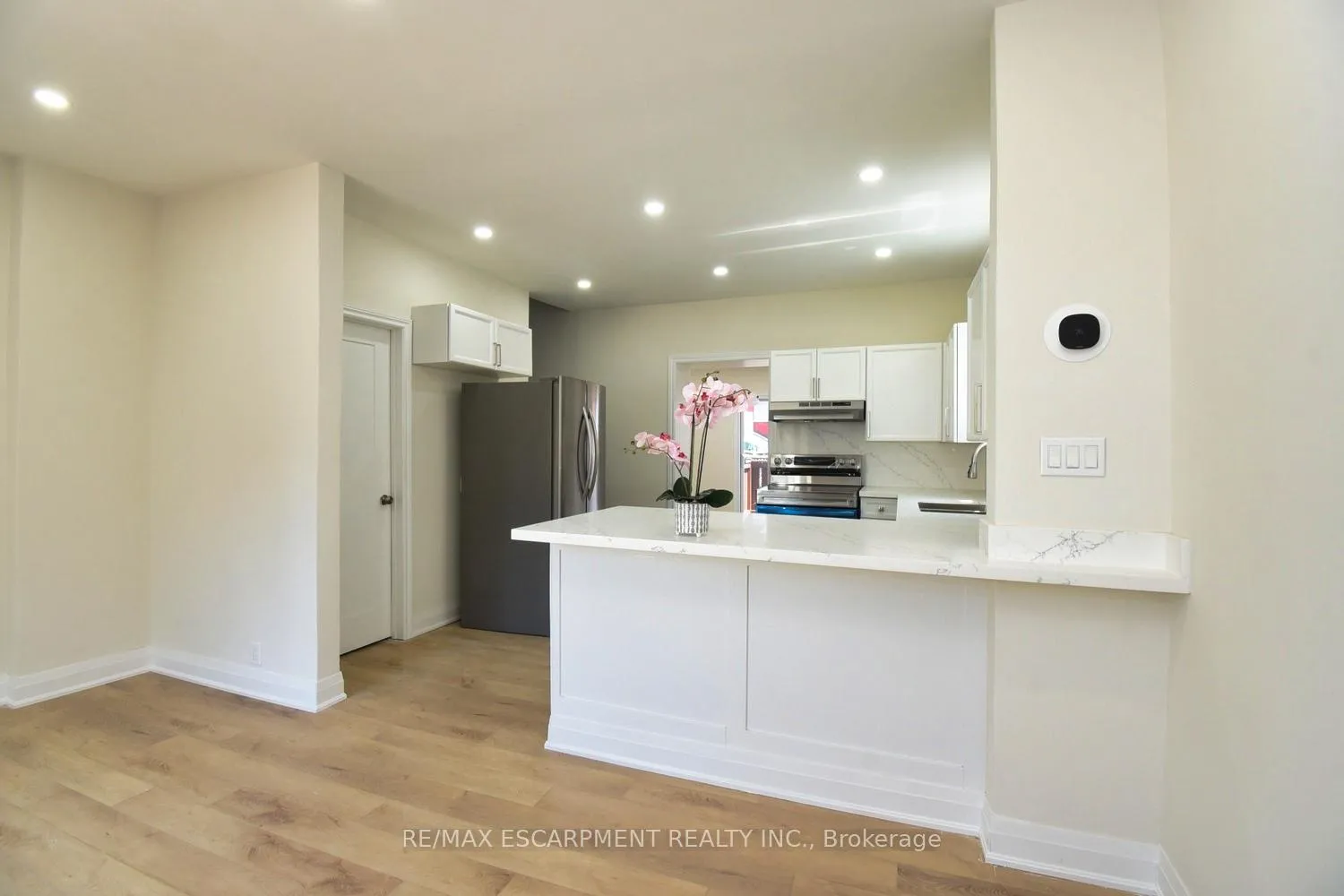 Photo 13 of 126 Evans Street, Hamilton, Landsdale — HOMEH