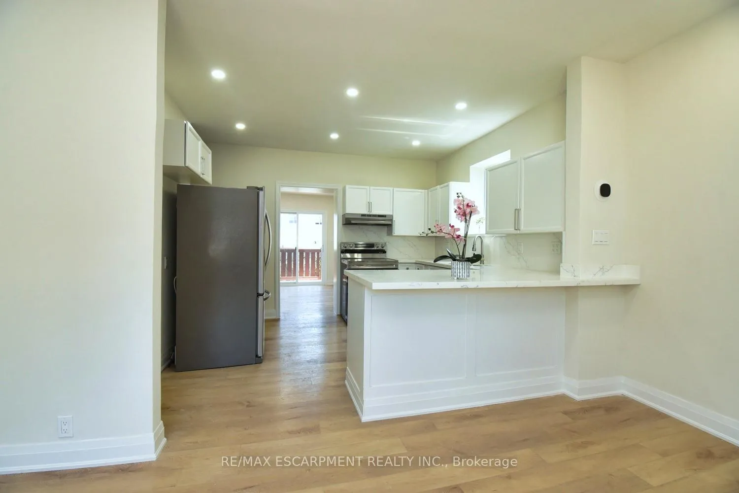 Photo 15 of 126 Evans Street, Hamilton, Landsdale — HOMEH
