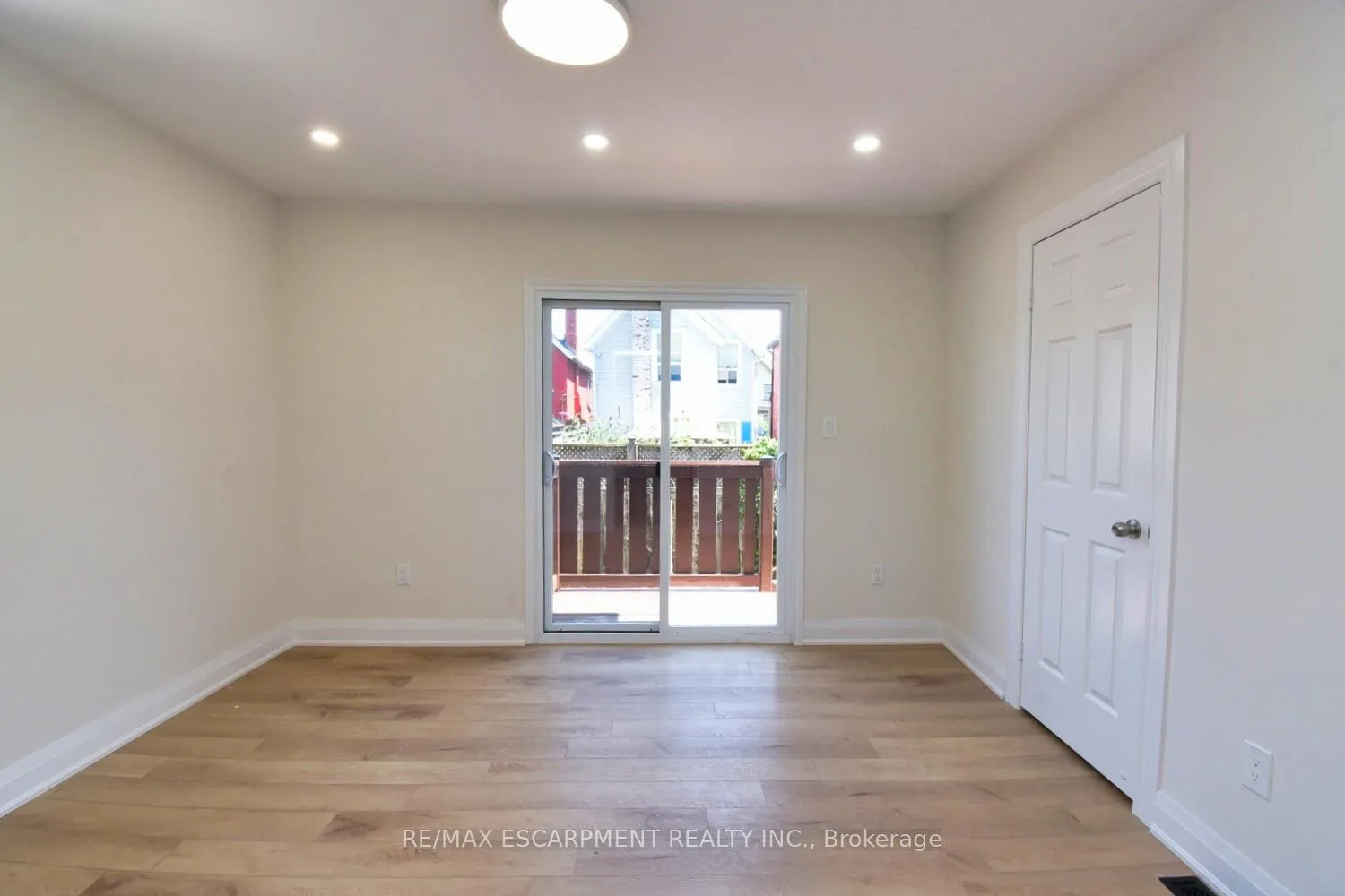 Photo 17 of 126 Evans Street, Hamilton, Landsdale — HOMEH