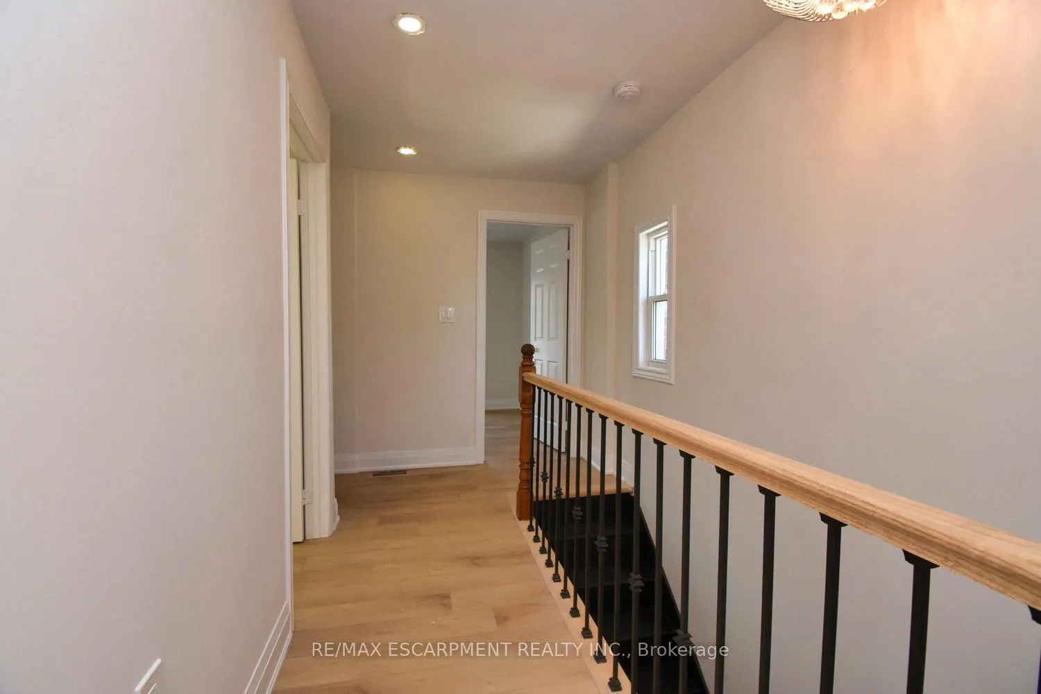 Photo 22 of 126 Evans Street, Hamilton, Landsdale — HOMEH