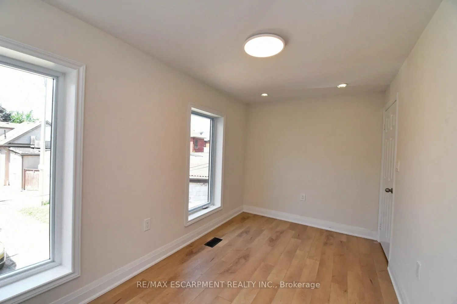 Photo 23 of 126 Evans Street, Hamilton, Landsdale — HOMEH