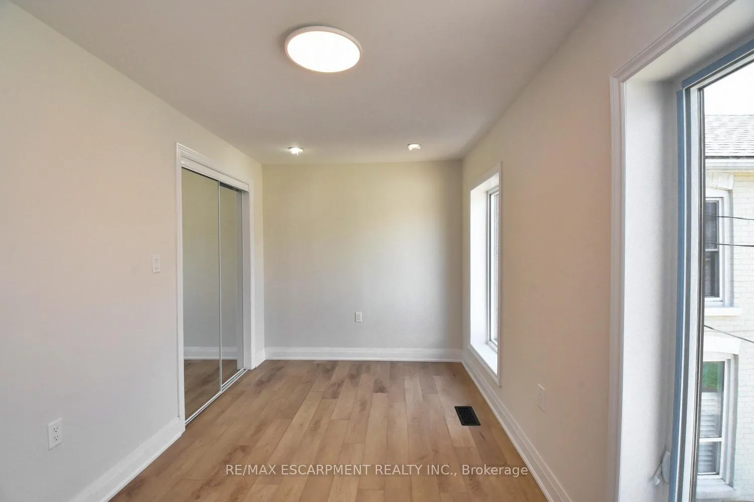 Photo 24 of 126 Evans Street, Hamilton, Landsdale — HOMEH