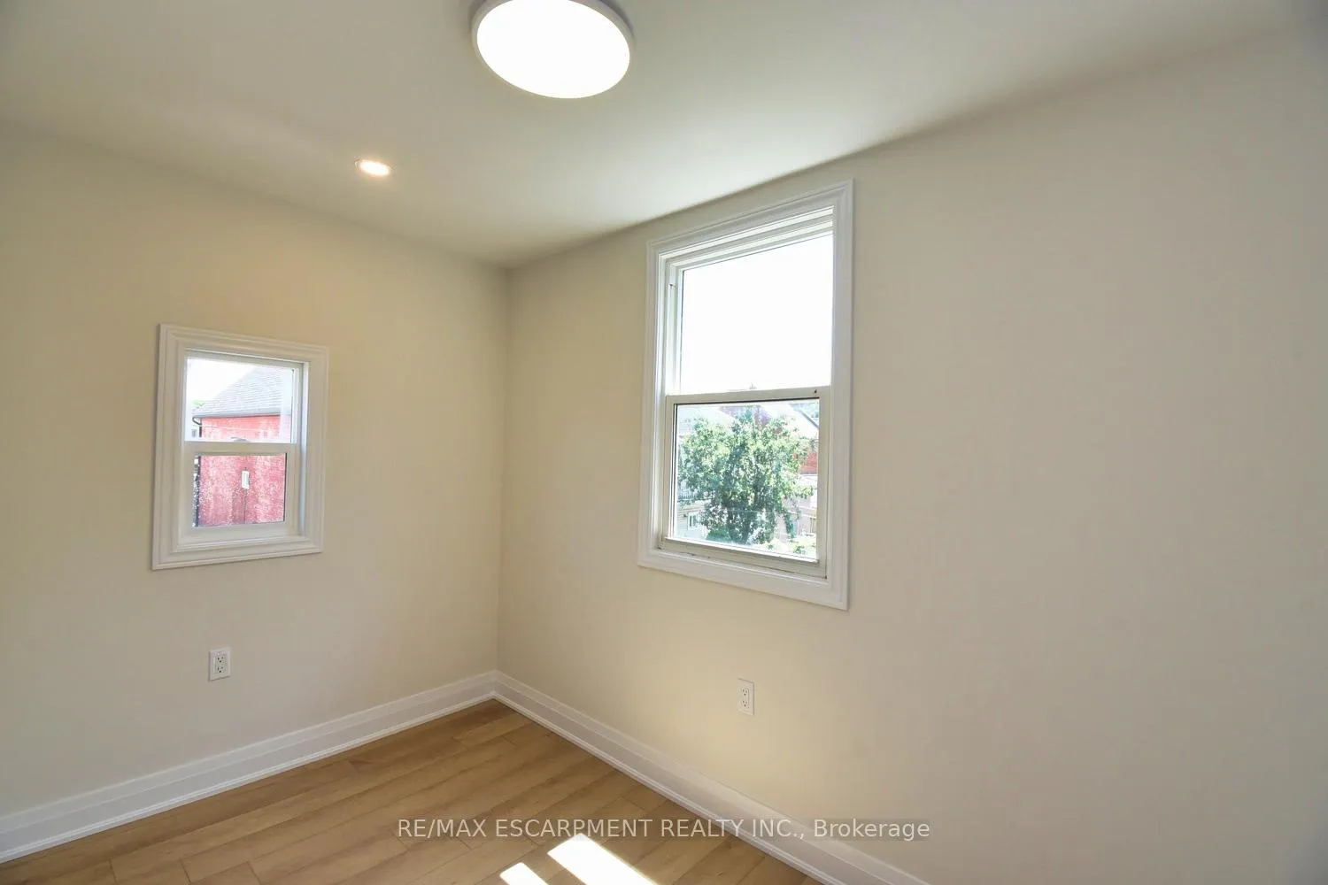 Photo 29 of 126 Evans Street, Hamilton, Landsdale — HOMEH