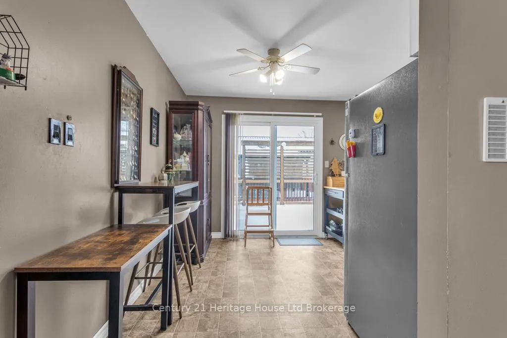 Photo 15 of 17 Beckett Boulevard, Tillsonburg — HOMEH