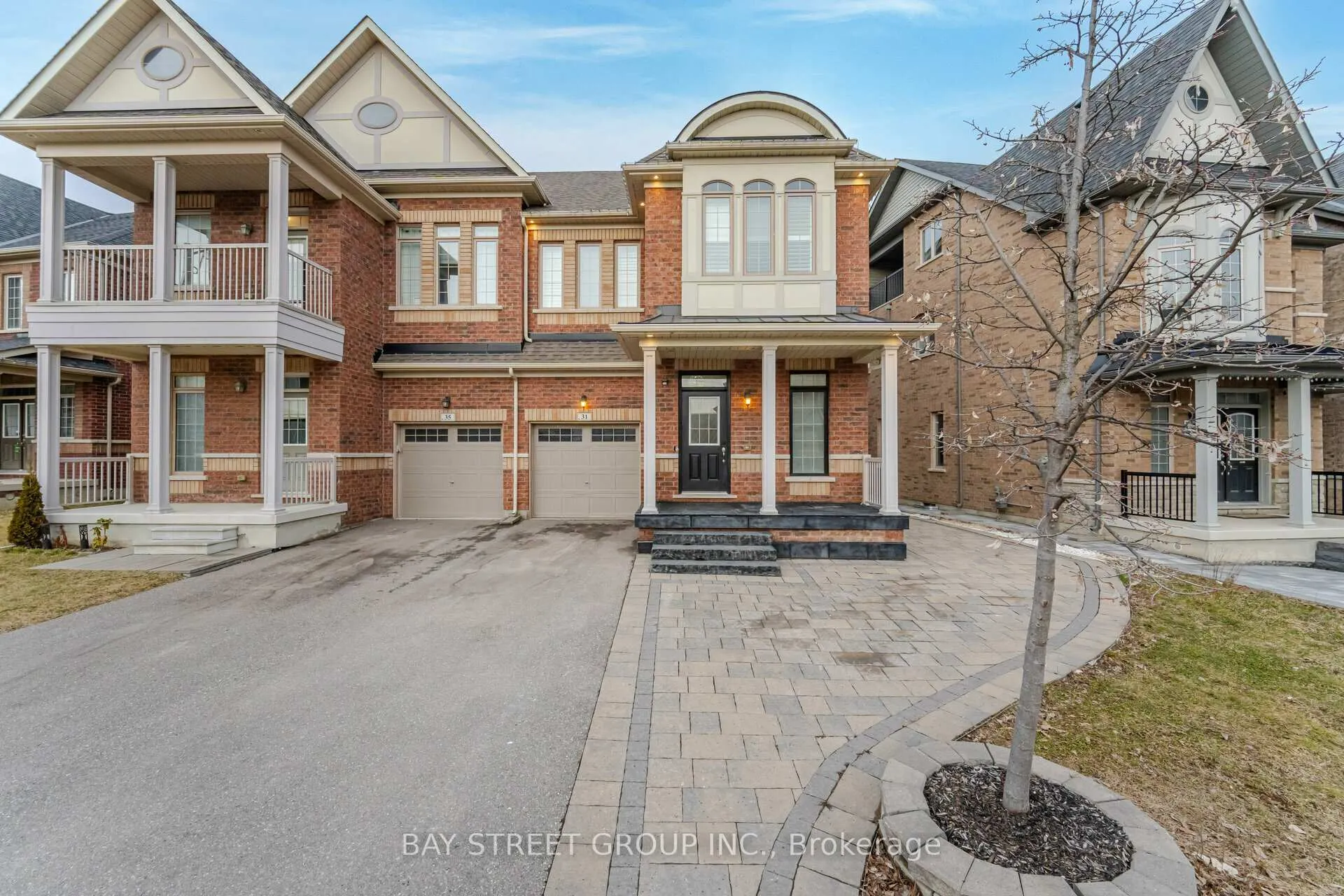 Photo 2 of 31 Aster Drive, Vaughan, Kleinburg — HOMEH