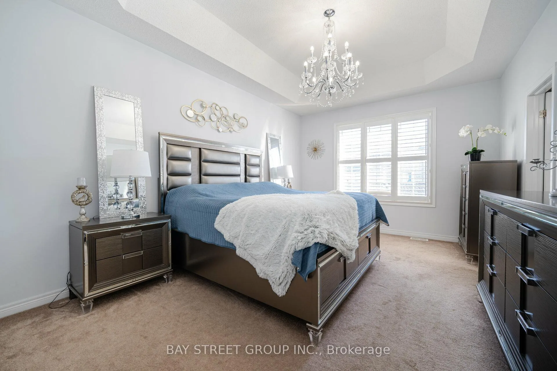 Photo 15 of 31 Aster Drive, Vaughan, Kleinburg — HOMEH