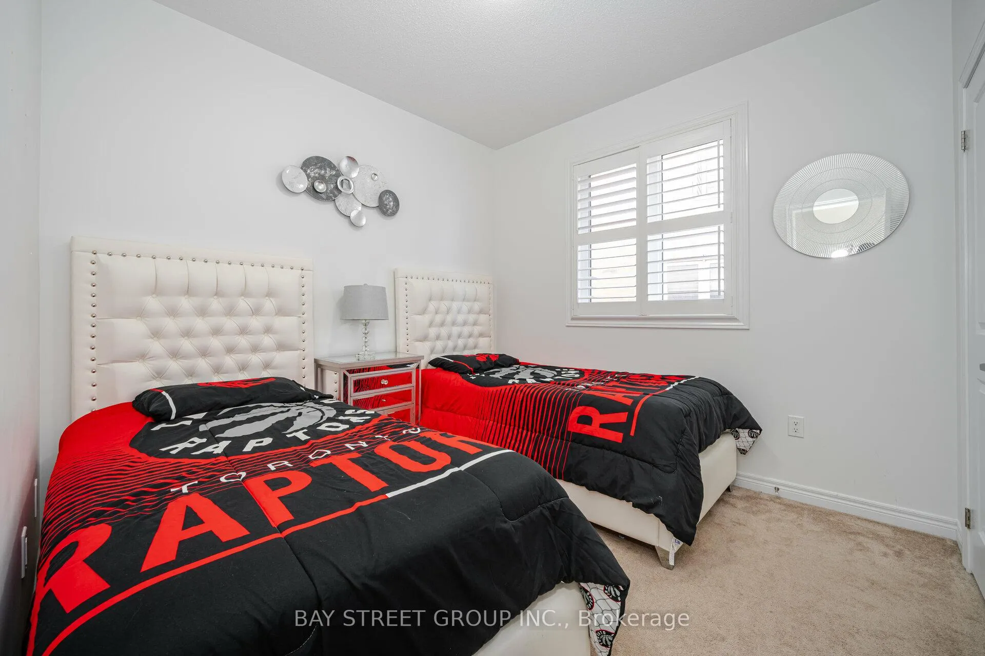 Photo 20 of 31 Aster Drive, Vaughan, Kleinburg — HOMEH