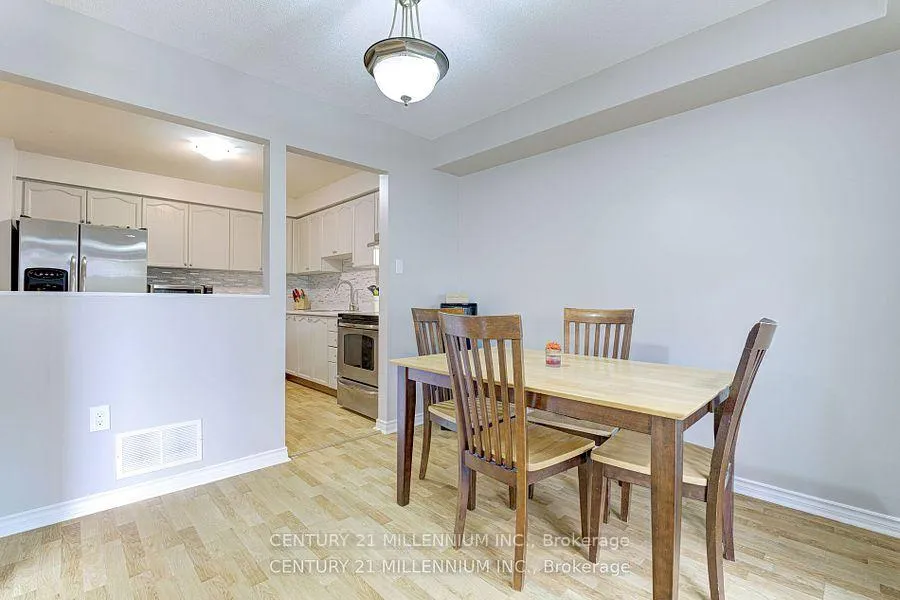 Photo 11 of 19 O'Leary Court, New Tecumseth, Tottenham — HOMEH