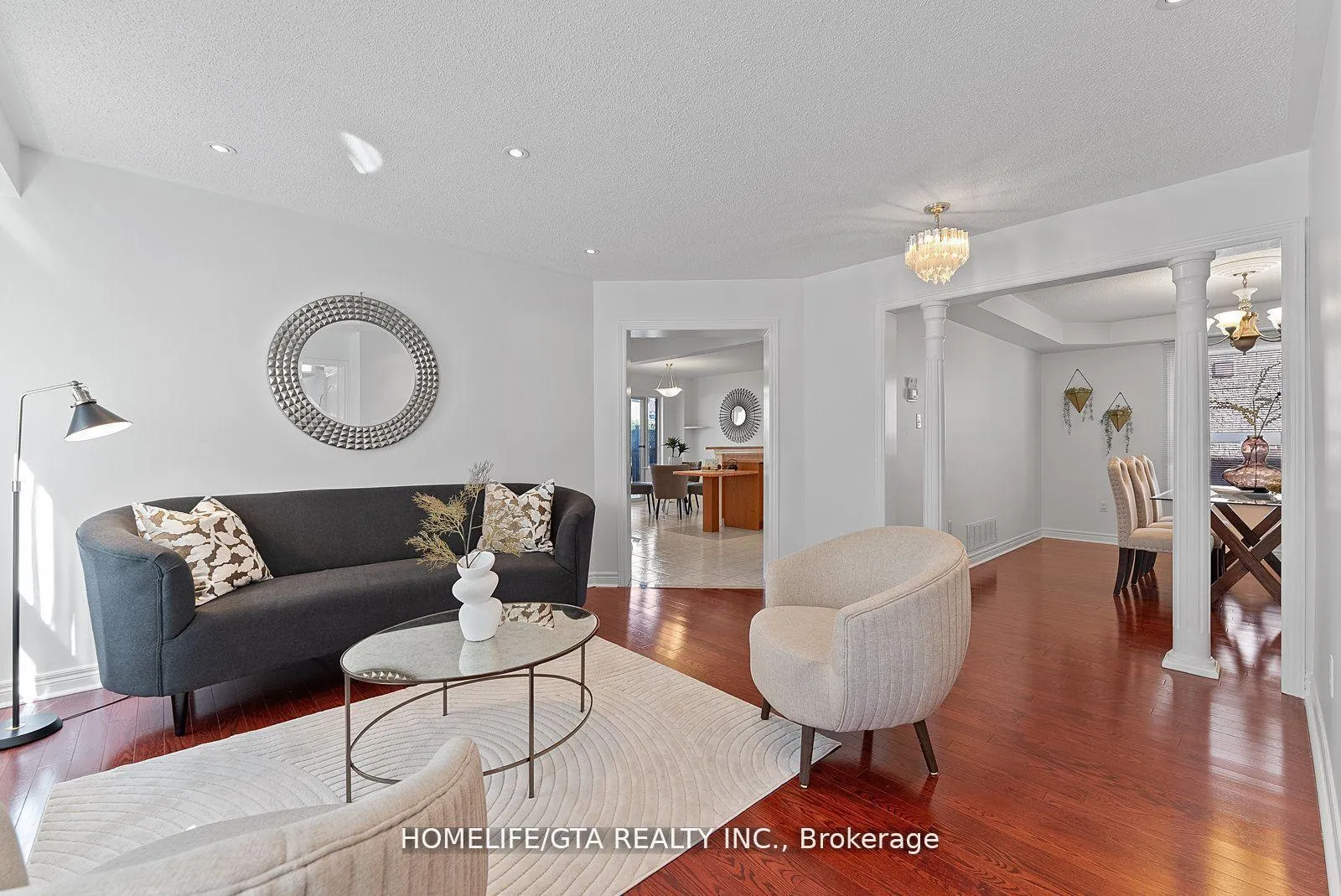 Photo 10 of 264 Stonebridge Drive, Markham, Berczy — HOMEH