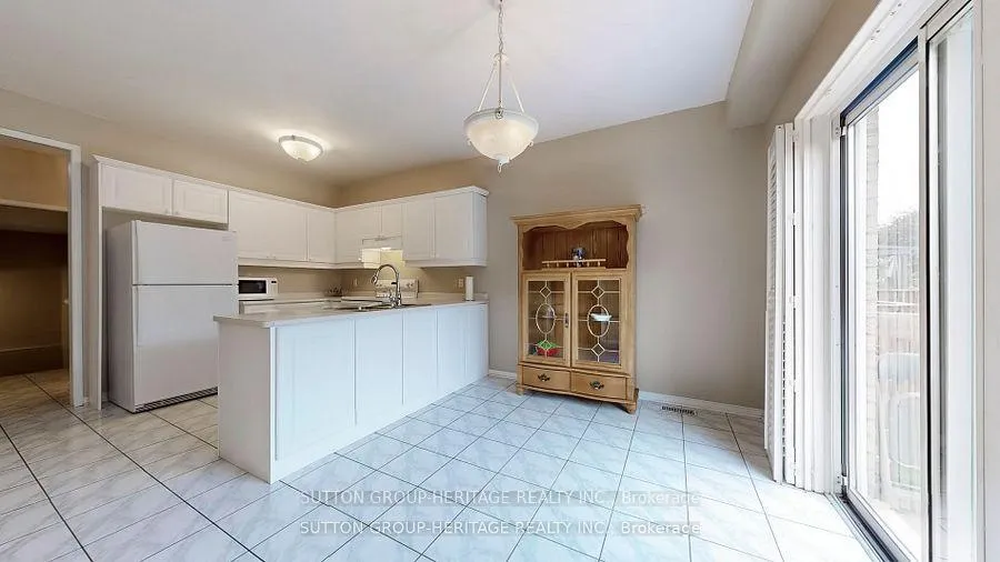 Photo 9 of 1452 Sandhurst Crescent, Pickering, Highbush — HOMEH