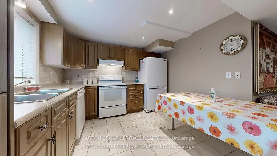 Photo 33 of 1452 Sandhurst Crescent, Pickering, Highbush — HOMEH