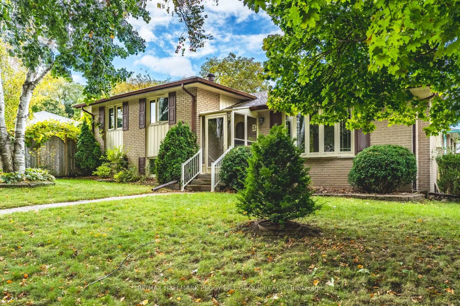 Photo 1 of 3 Pratt Road, Barrie, Wellington — HOMEH