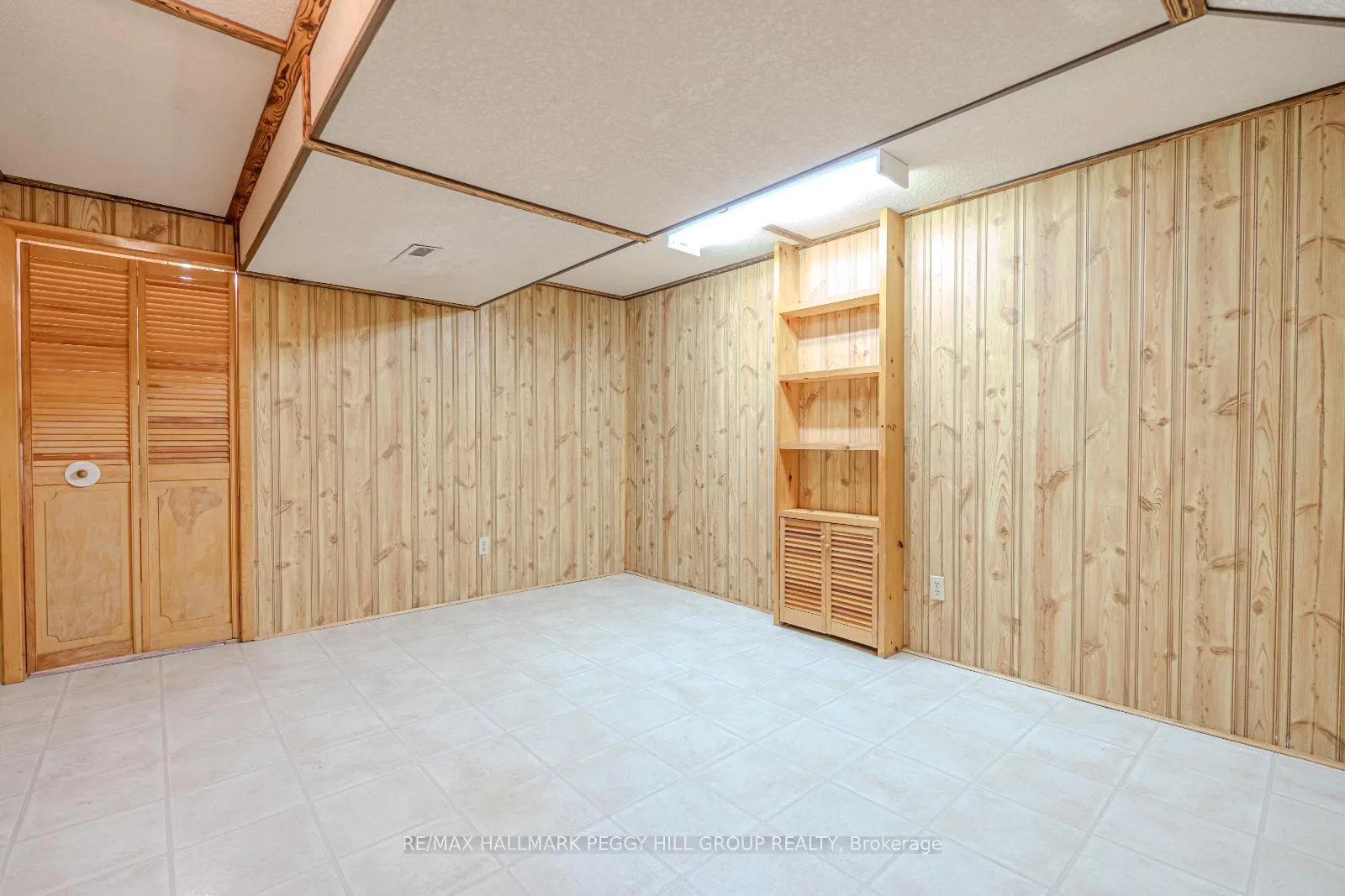 Photo 14 of 3 Pratt Road, Barrie, Wellington — HOMEH