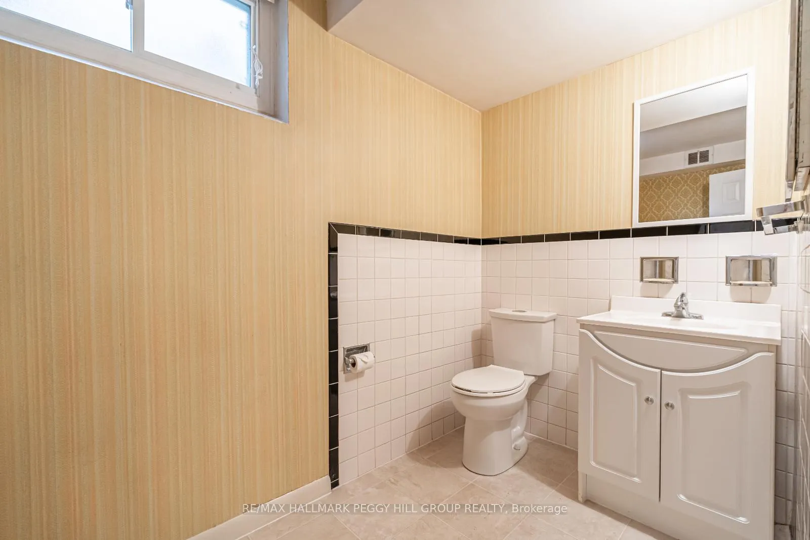 Photo 16 of 3 Pratt Road, Barrie, Wellington — HOMEH