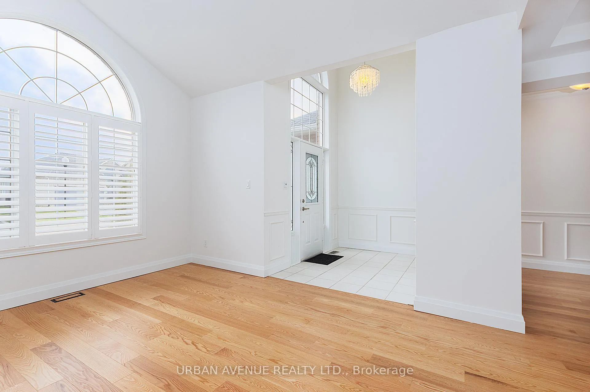 Photo 7 of 363 Waterbury Crescent, Scugog, Port Perry — HOMEH