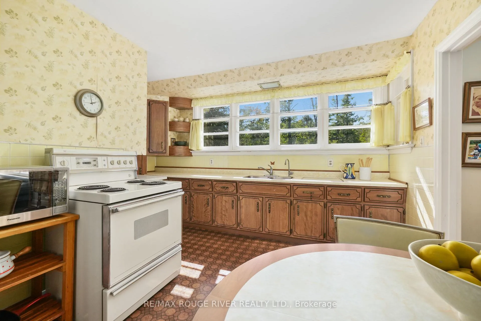 Photo 9 of Unit B, 5250 County Rd 45, Hamilton Township, Baltimore — HOMEH