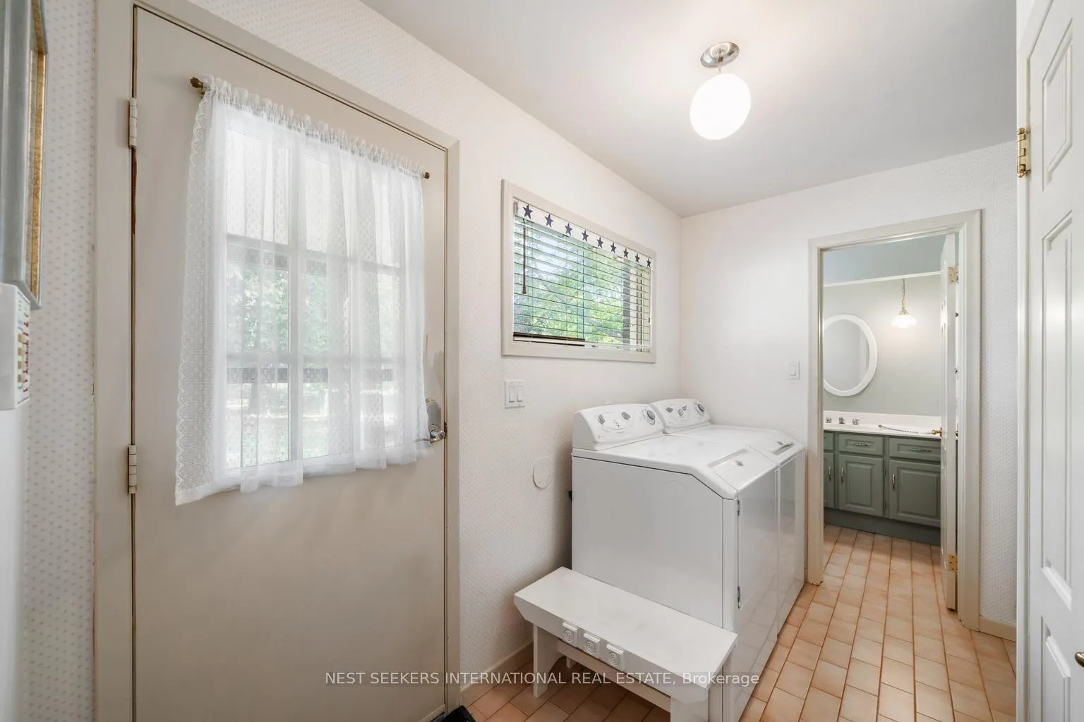 Photo 18 of 27 Noblewood Drive, King, Nobleton — HOMEH