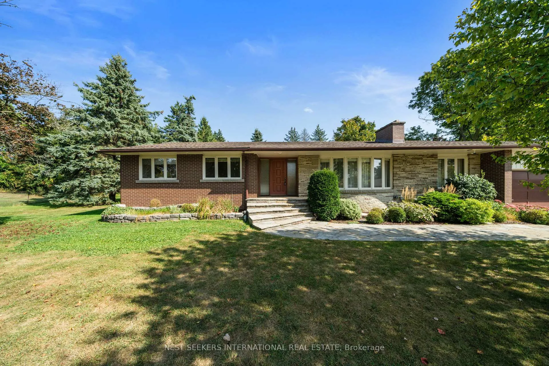 Photo 23 of 27 Noblewood Drive, King, Nobleton — HOMEH