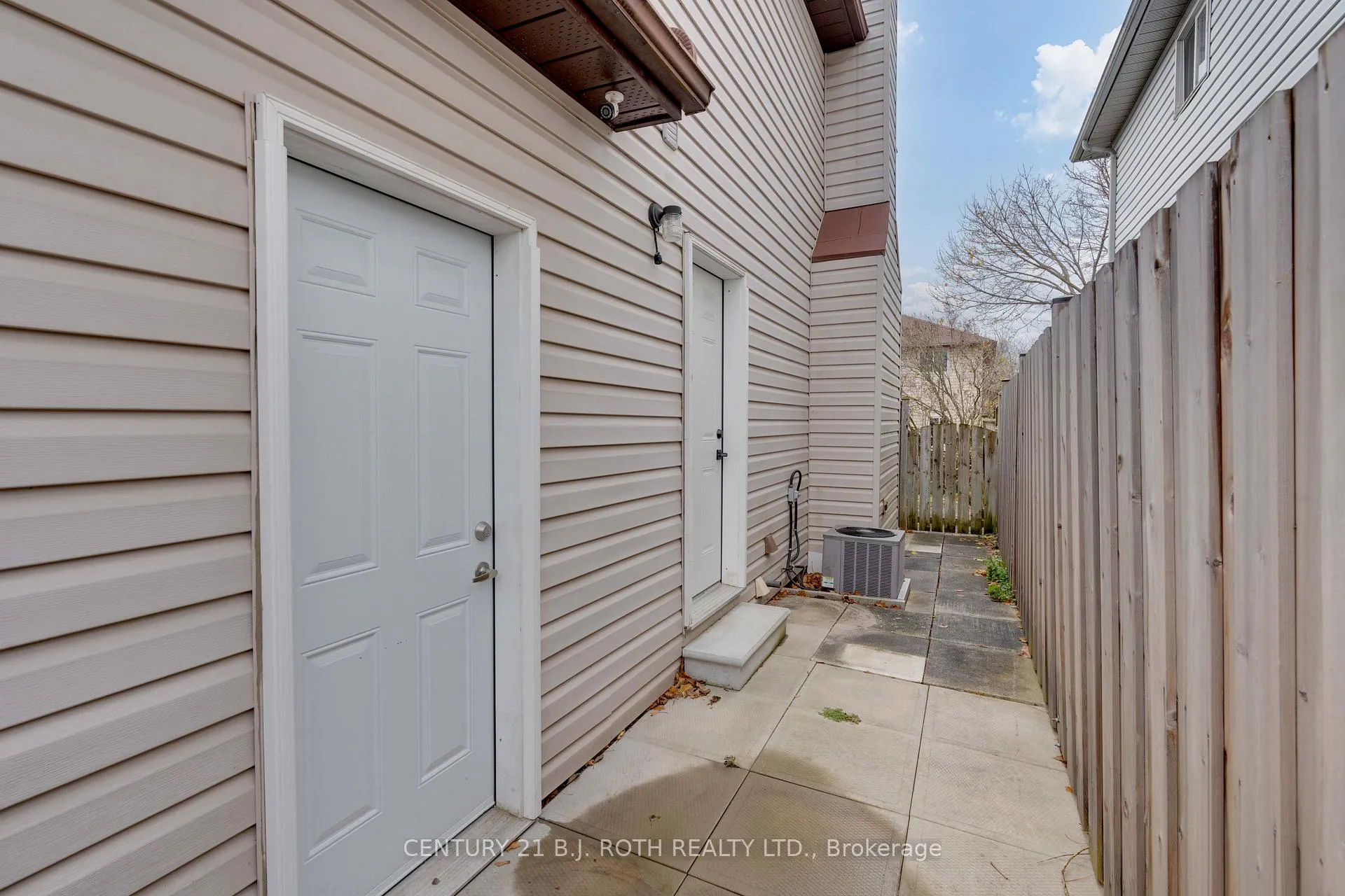 Photo 36 of 36 Carr Drive, Barrie, Letitia Heights — HOMEH