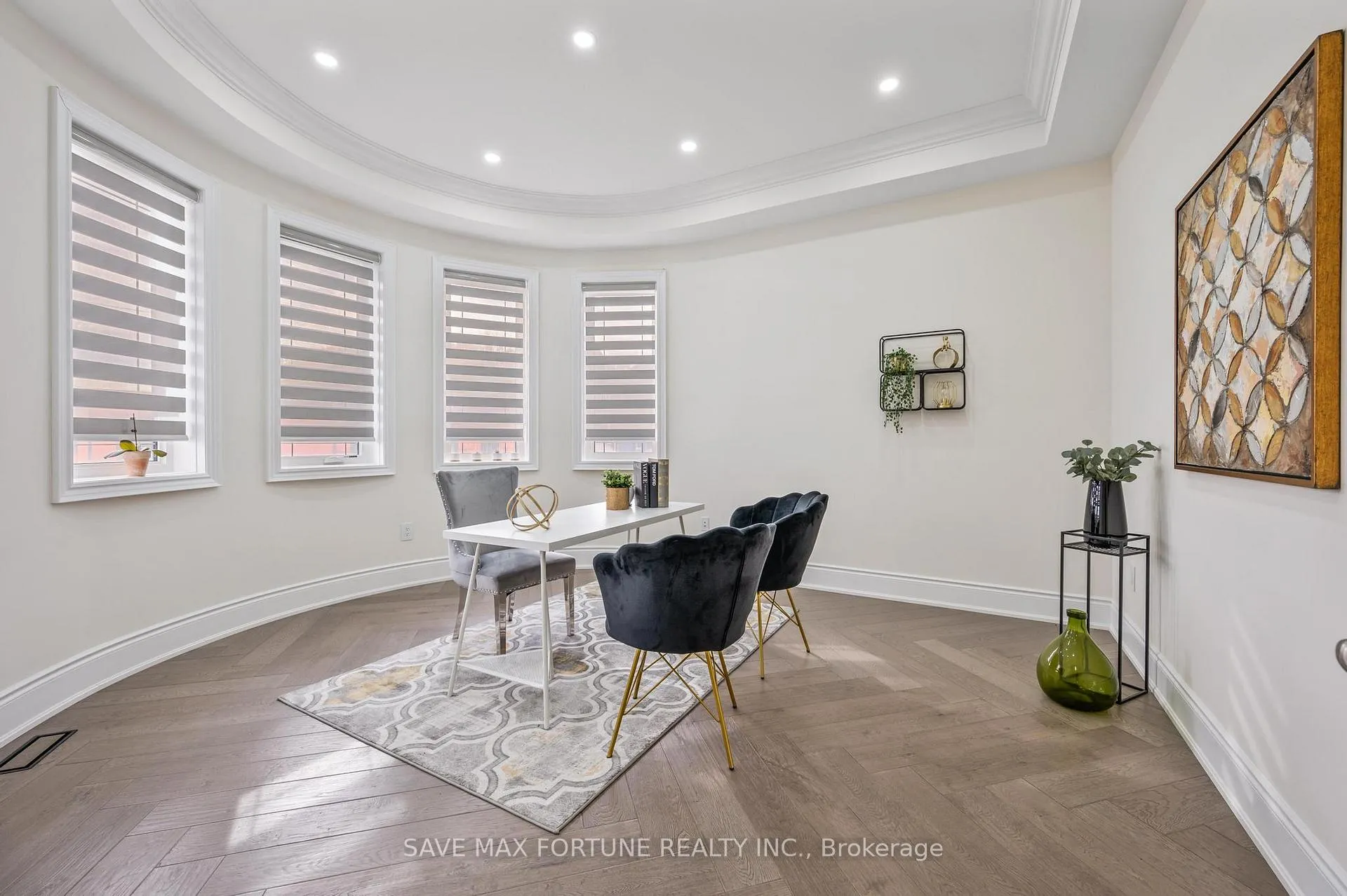 Photo 6 of 22 Pellegrini Dr E, Vaughan, Kleinburg — HOMEH