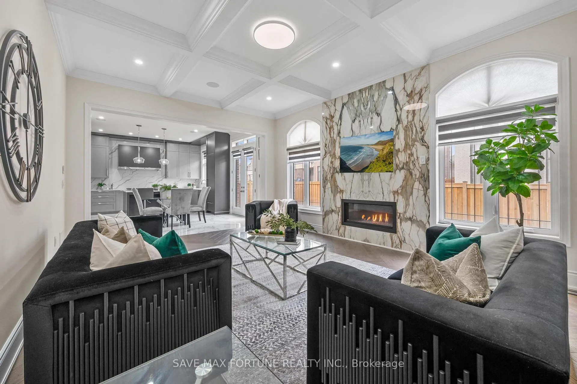 Photo 12 of 22 Pellegrini Dr E, Vaughan, Kleinburg — HOMEH