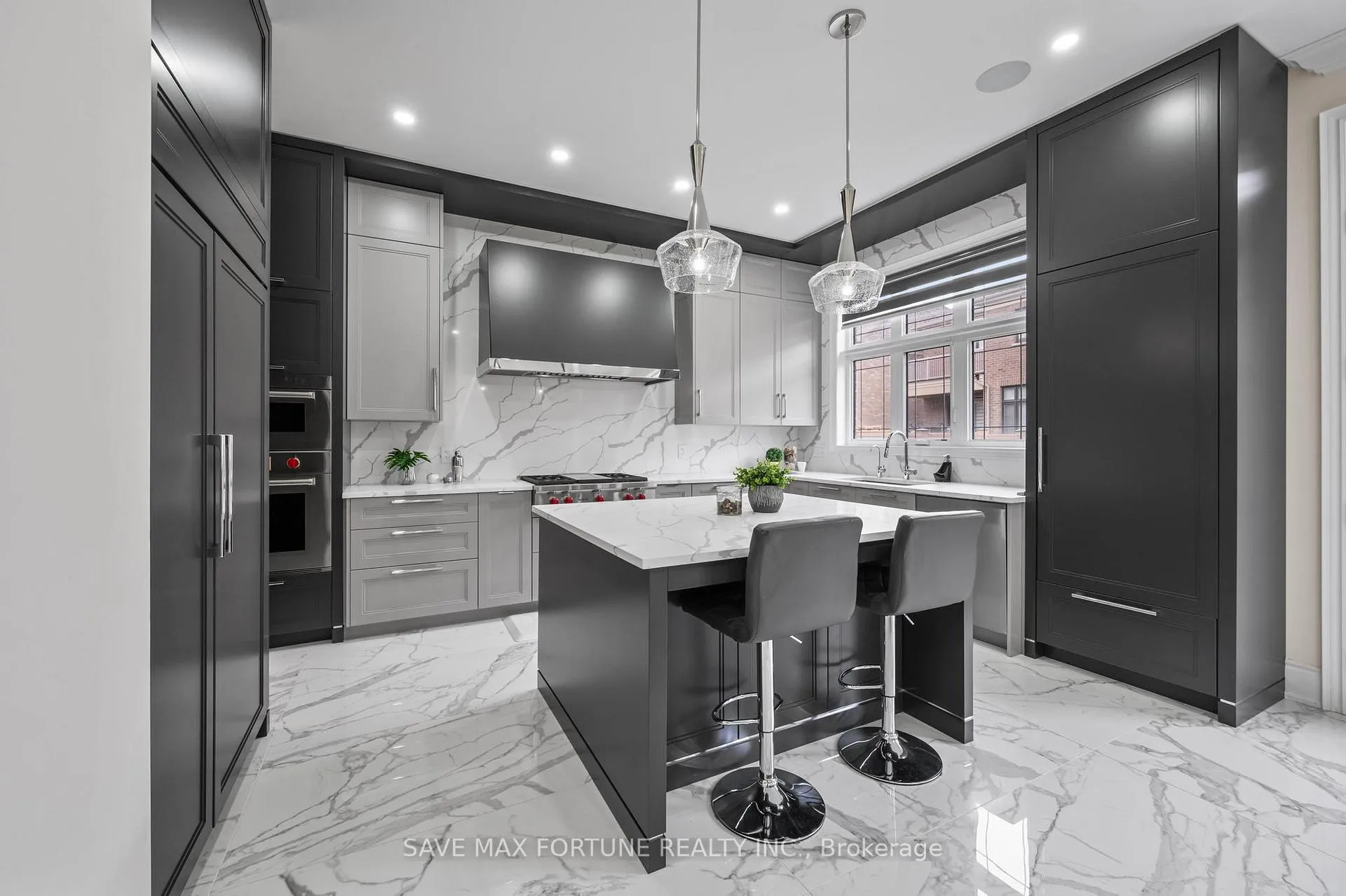 Photo 14 of 22 Pellegrini Dr E, Vaughan, Kleinburg — HOMEH