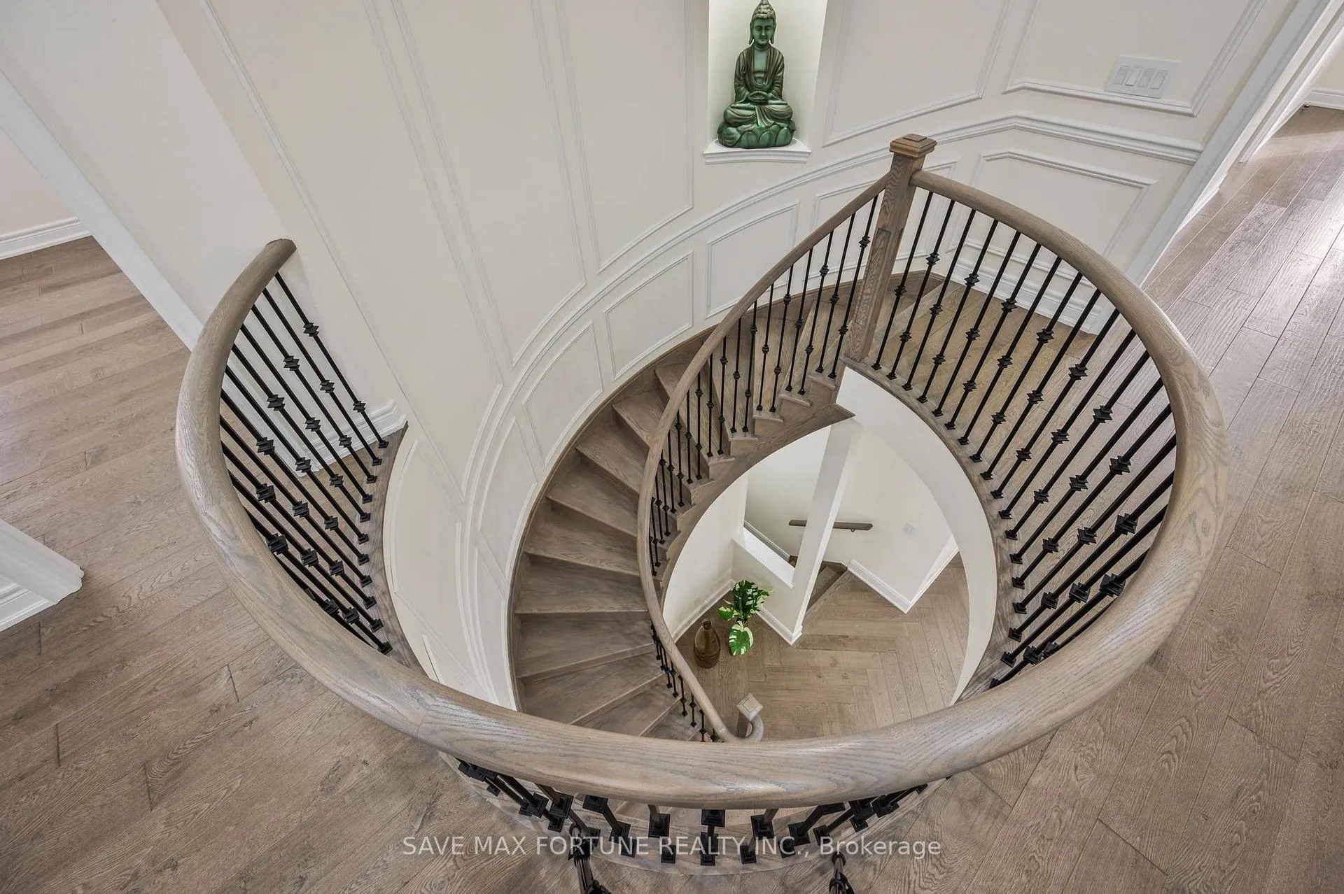 Photo 22 of 22 Pellegrini Dr E, Vaughan, Kleinburg — HOMEH