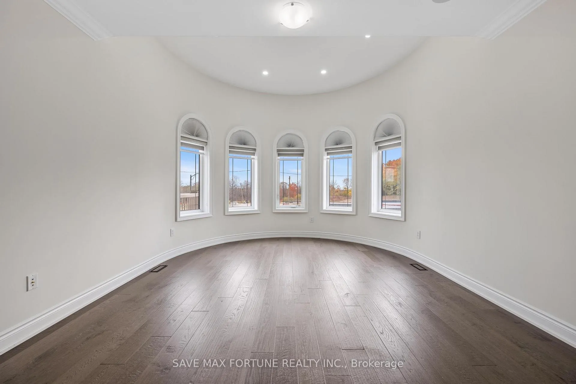 Photo 29 of 22 Pellegrini Dr E, Vaughan, Kleinburg — HOMEH