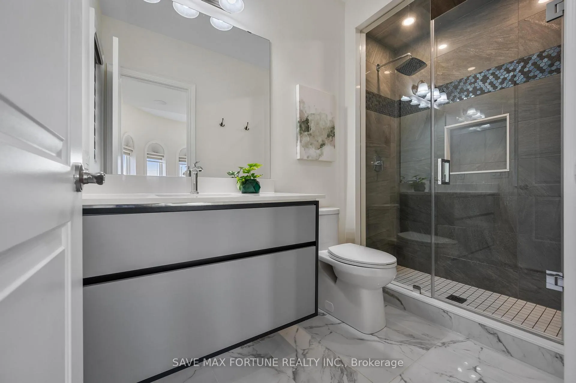 Photo 30 of 22 Pellegrini Dr E, Vaughan, Kleinburg — HOMEH