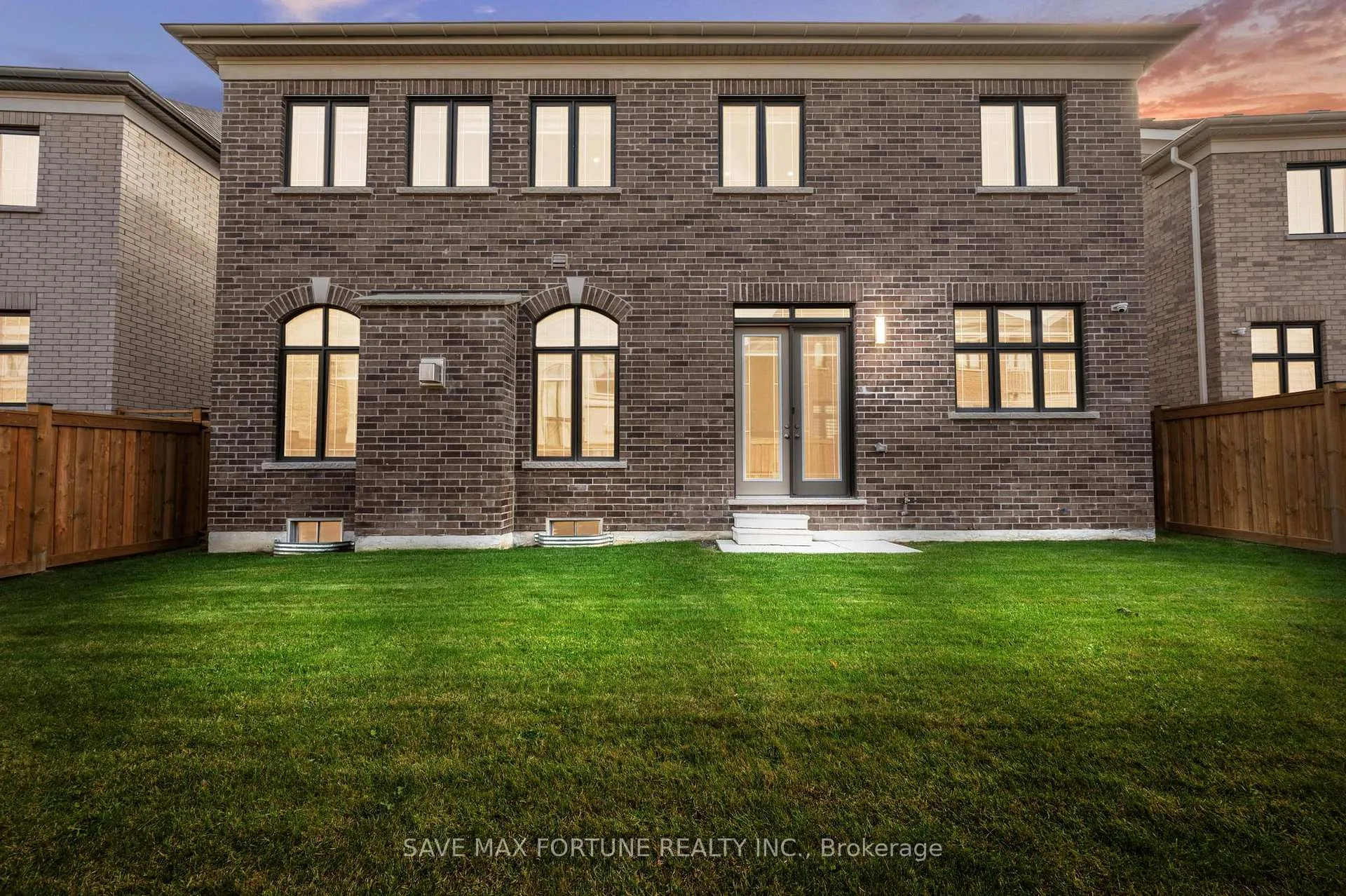 Photo 40 of 22 Pellegrini Dr E, Vaughan, Kleinburg — HOMEH