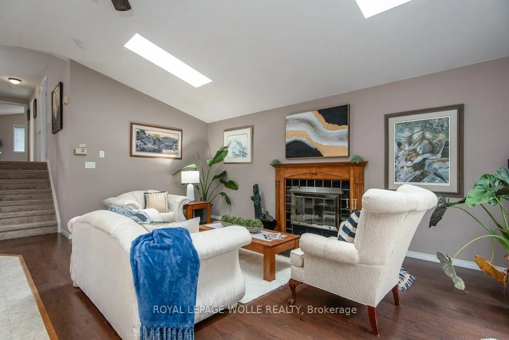 Photo 12 of 323 Pastern Trail, Waterloo — HOMEH