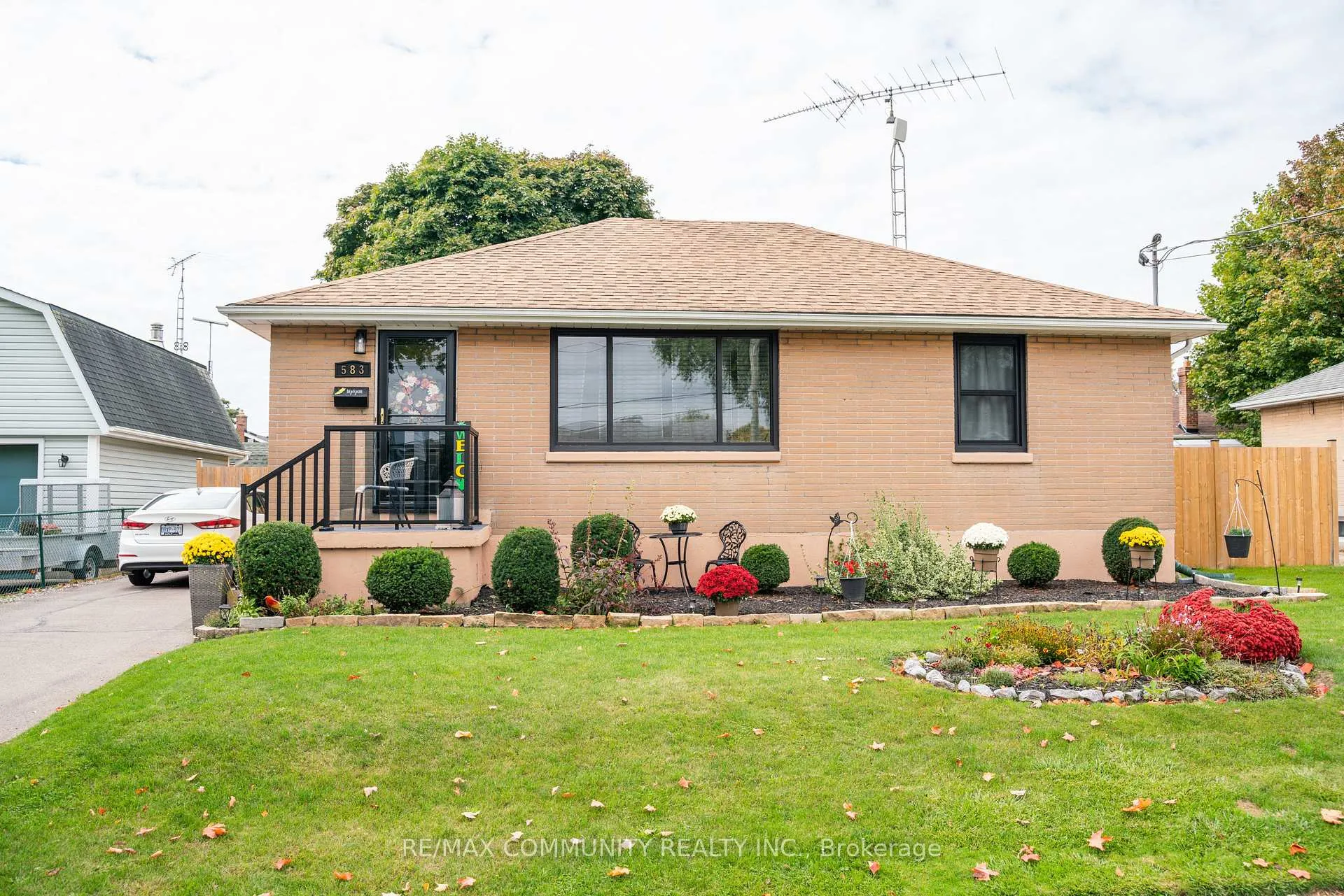 Photo 1 of 583 Burnham Street, Cobourg — HOMEH