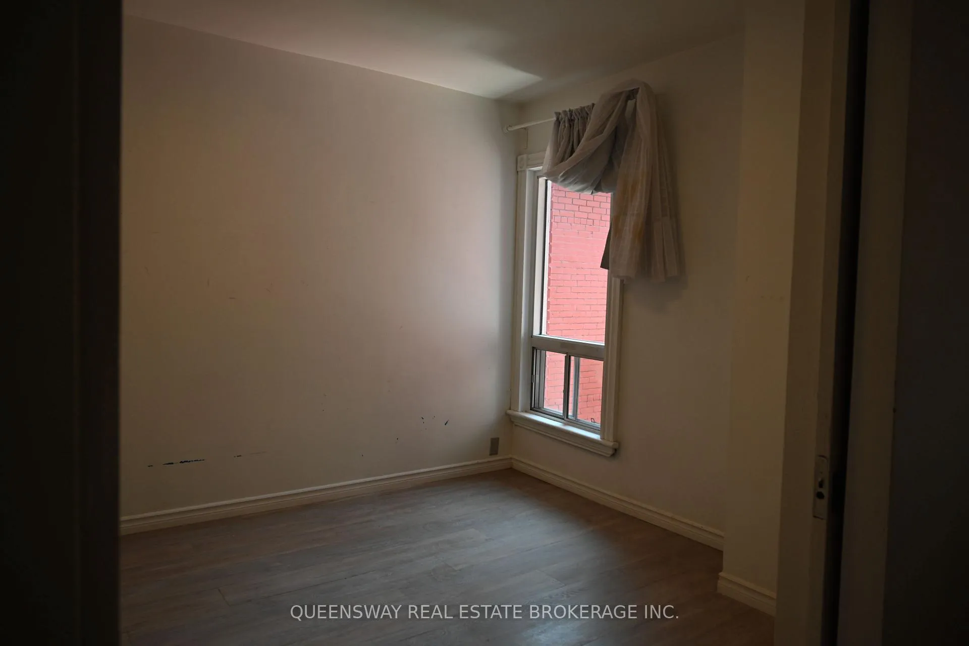 Photo 7 of 21 Kinrade Avenue, Hamilton, Gibson — HOMEH