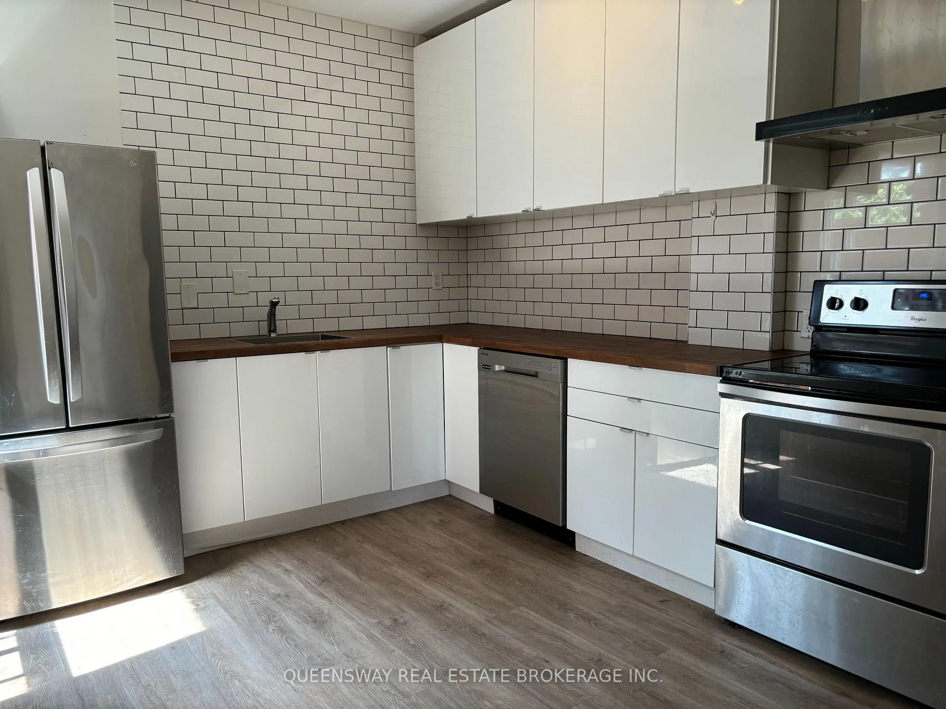 Photo 25 of 21 Kinrade Avenue, Hamilton, Gibson — HOMEH