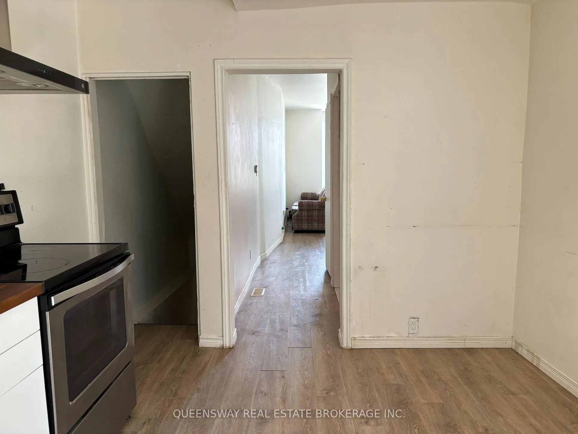 Photo 27 of 21 Kinrade Avenue, Hamilton, Gibson — HOMEH