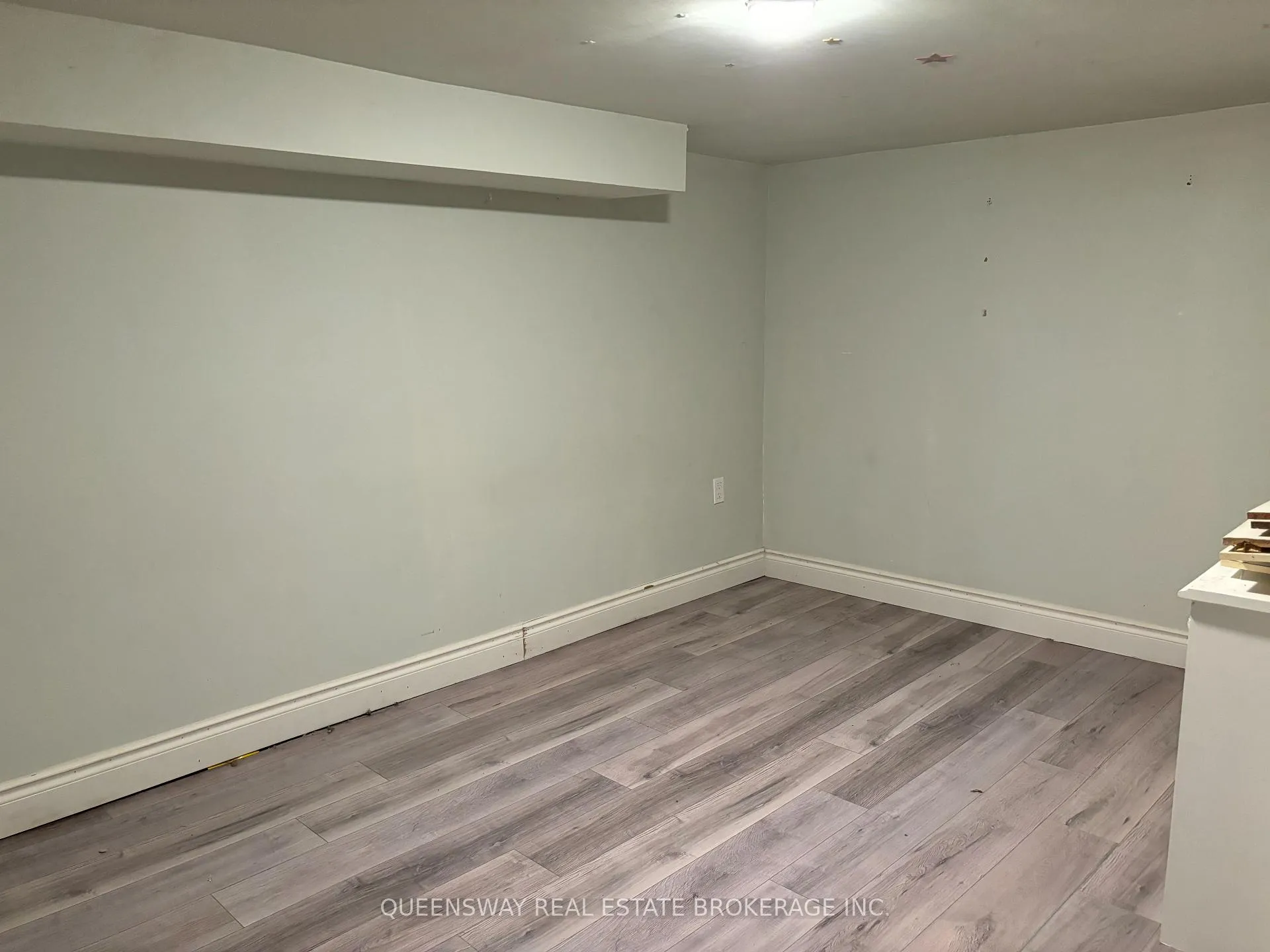 Photo 33 of 21 Kinrade Avenue, Hamilton, Gibson — HOMEH