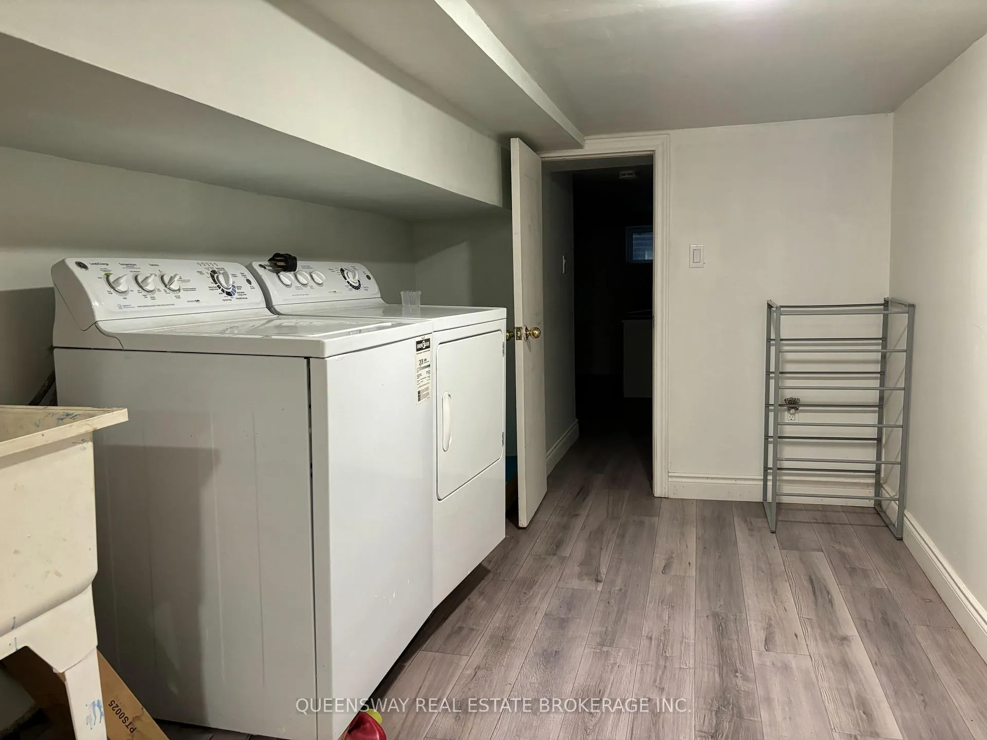 Photo 34 of 21 Kinrade Avenue, Hamilton, Gibson — HOMEH