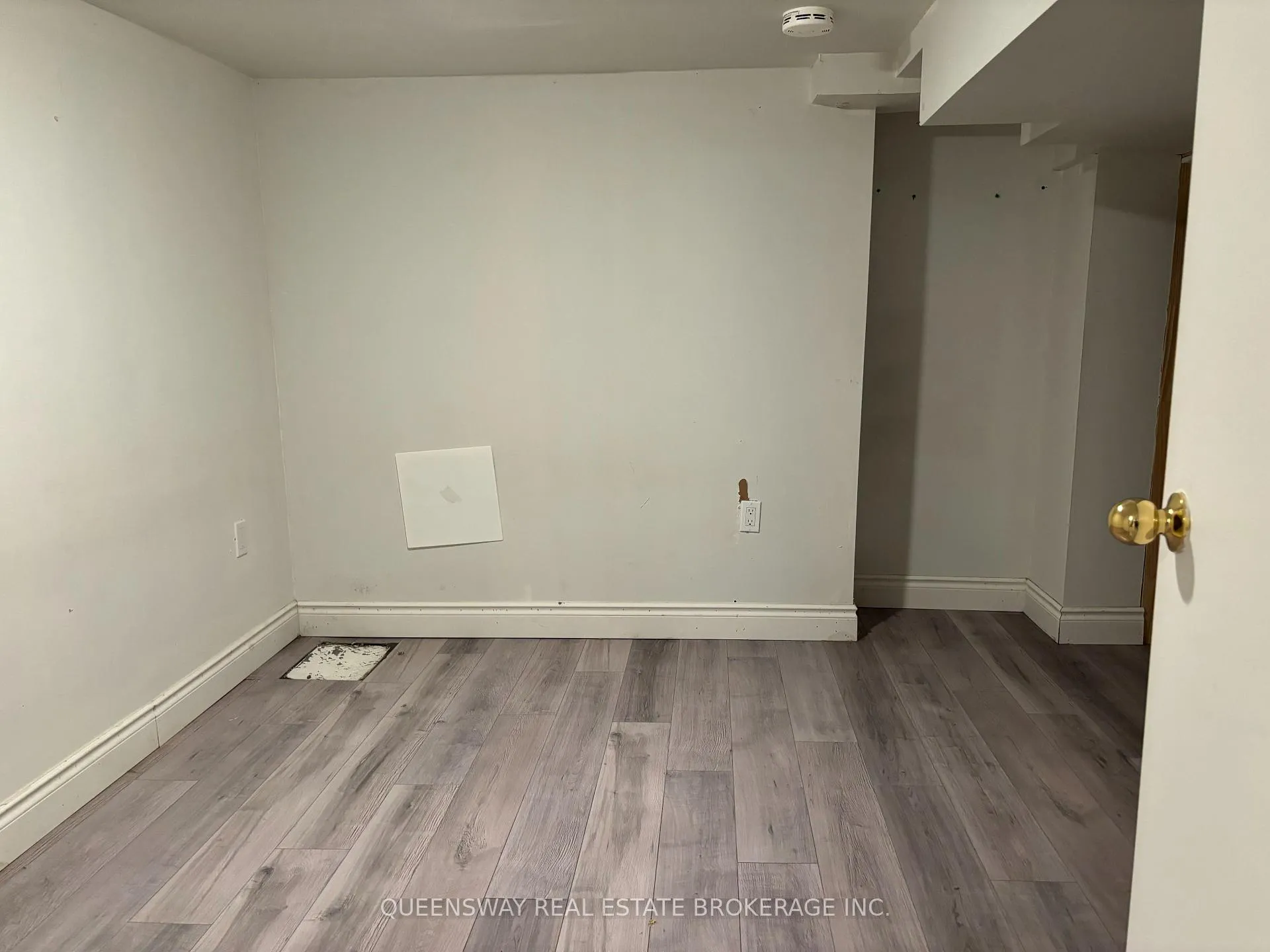 Photo 35 of 21 Kinrade Avenue, Hamilton, Gibson — HOMEH