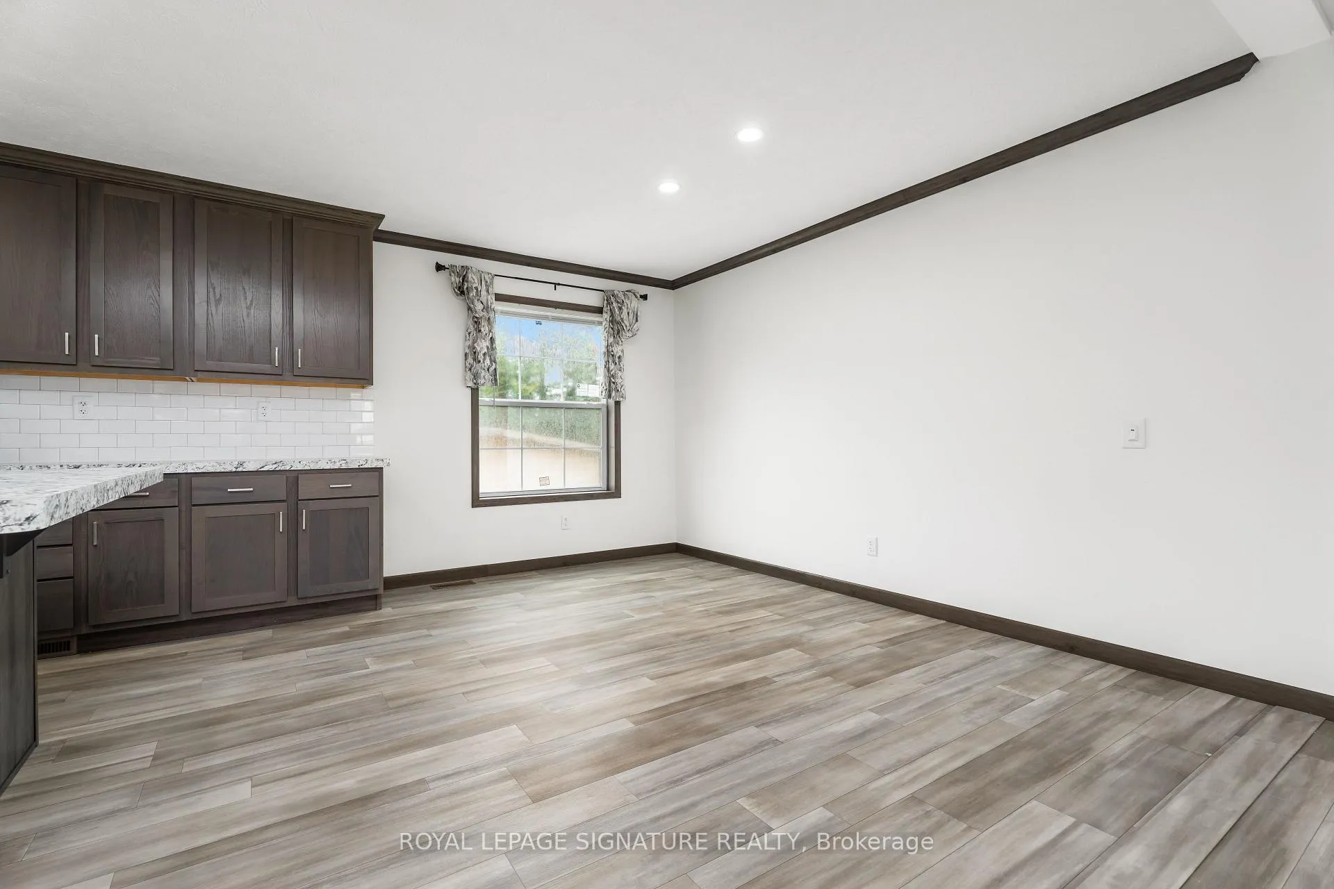 Photo 19 of 20 Briar Wood Place, Innisfil, Rural Innisfil — HOMEH