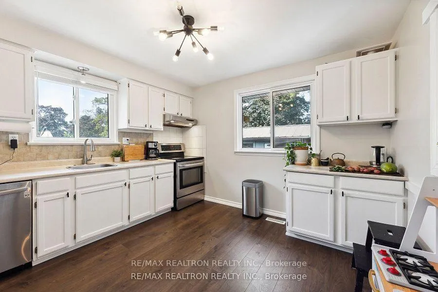 Photo 9 of 971 Florell Drive, Oshawa, Donevan — HOMEH