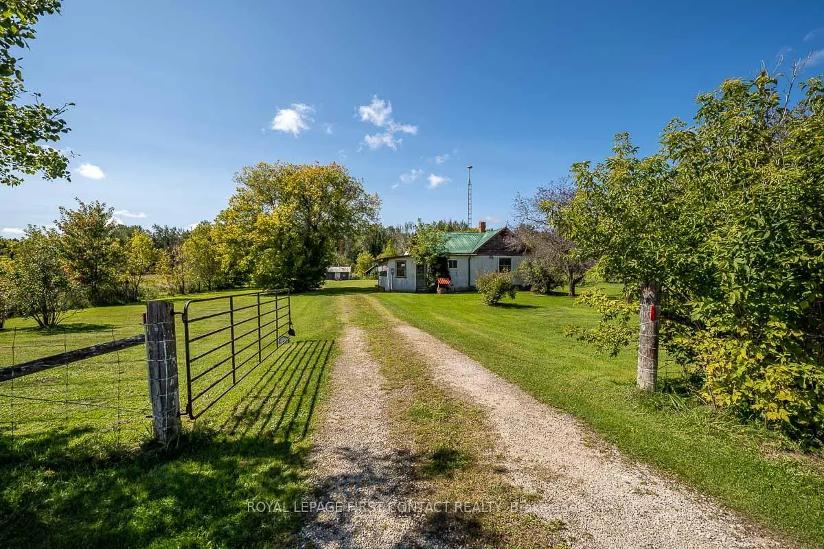 Photo 3 of 3828 George Johnston Road, Springwater, Rural Springwater — HOMEH