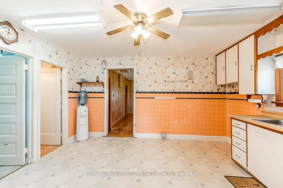 Photo 12 of 3828 George Johnston Road, Springwater, Rural Springwater — HOMEH