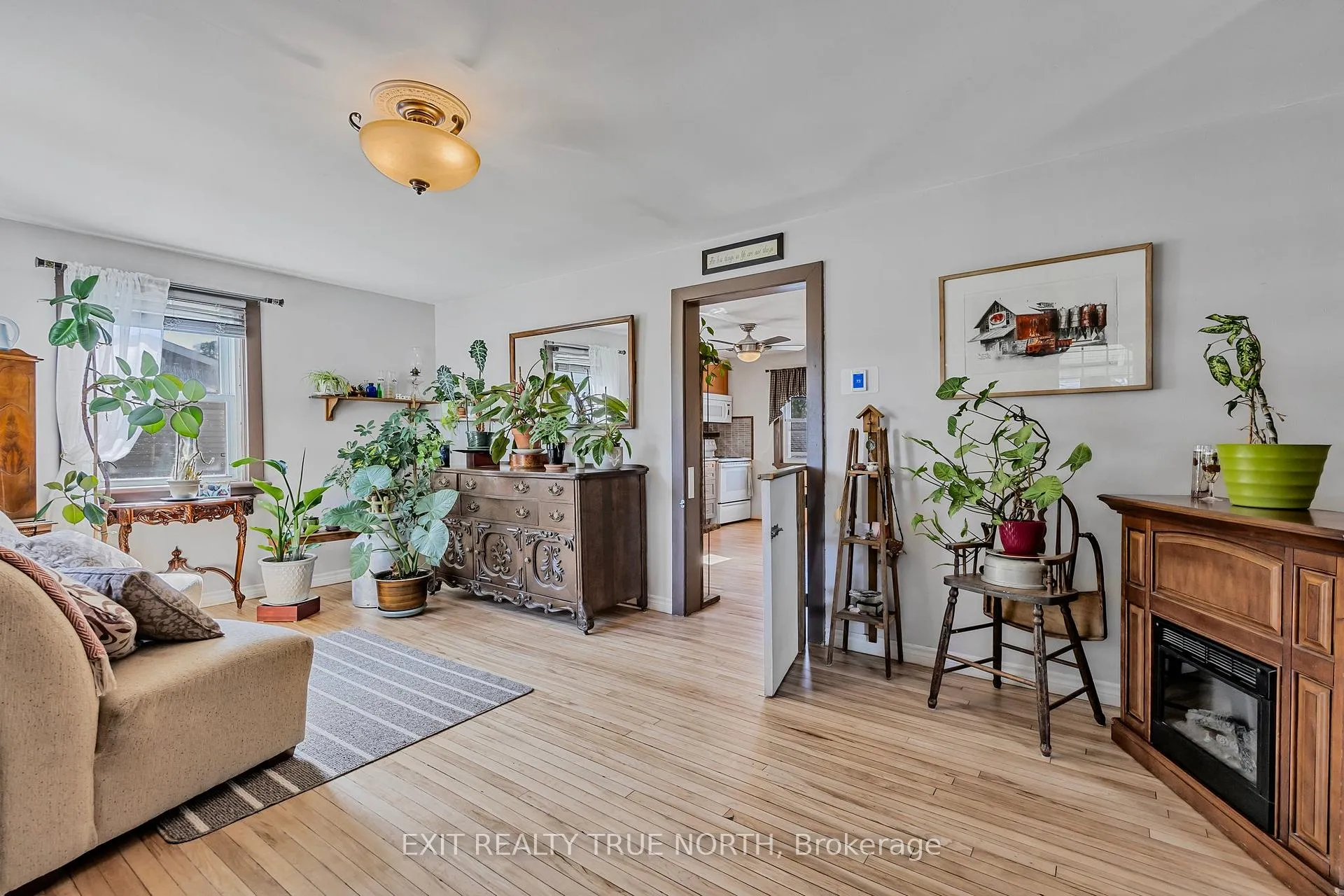 Photo 6 of 2808 Perry Avenue, Ramara, Brechin — HOMEH