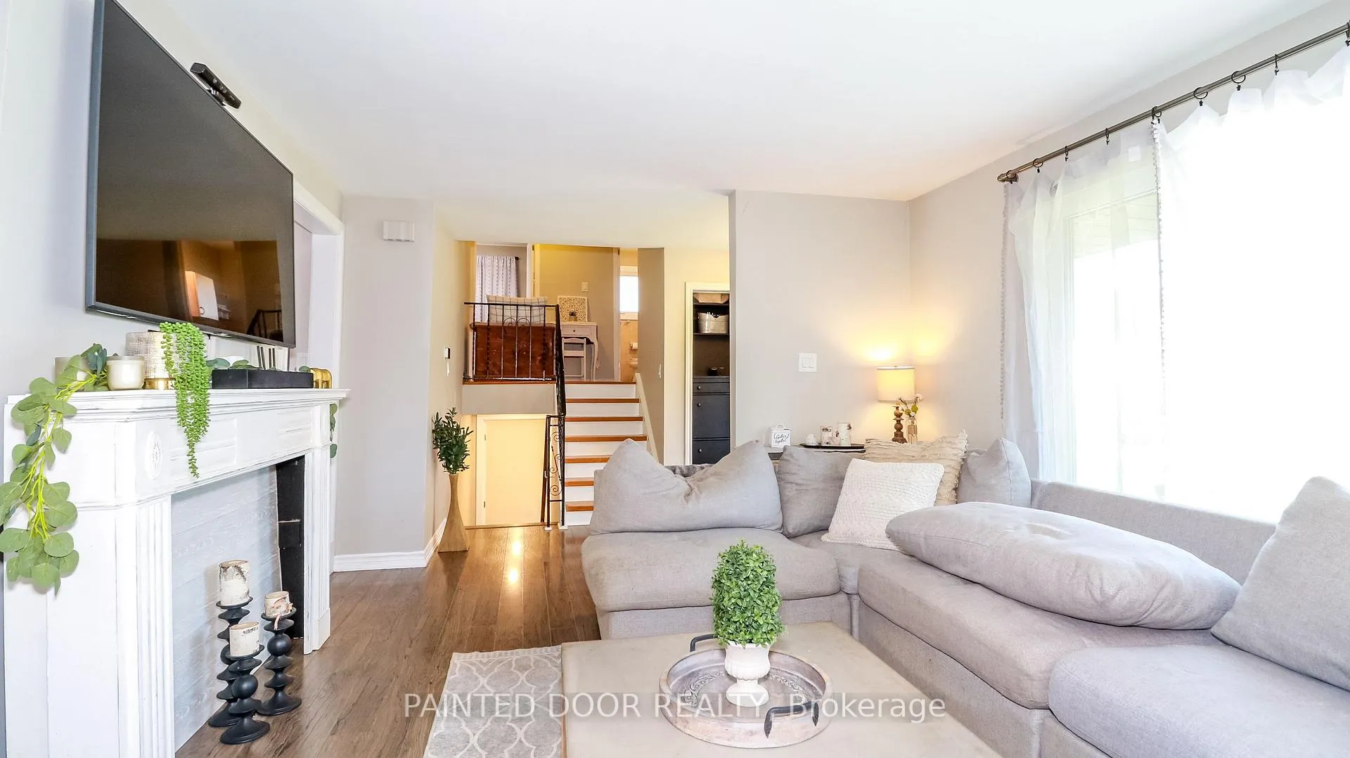 Photo 6 of 27 Highcroft Road, Barrie, Allandale Heights — HOMEH