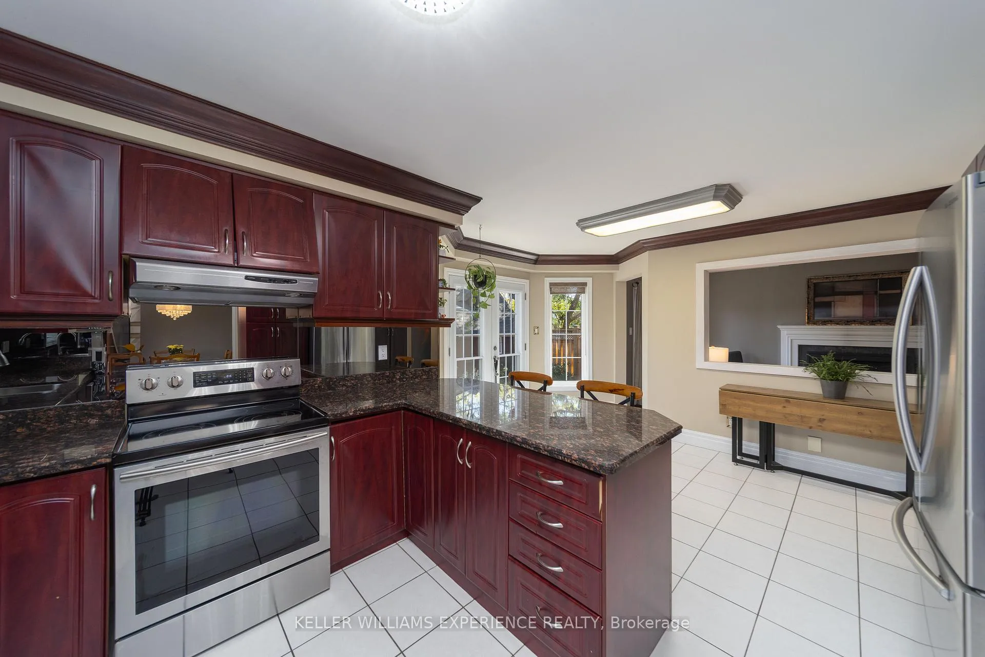 Photo 7 of 175 Hanmer Street W, Barrie, West Bayfield — HOMEH